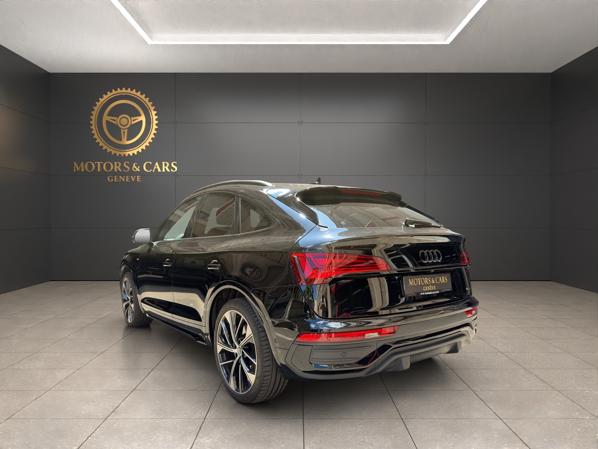 AUDI Q5 Sportback 45 TFSI S line quattro S-tronic-image-7