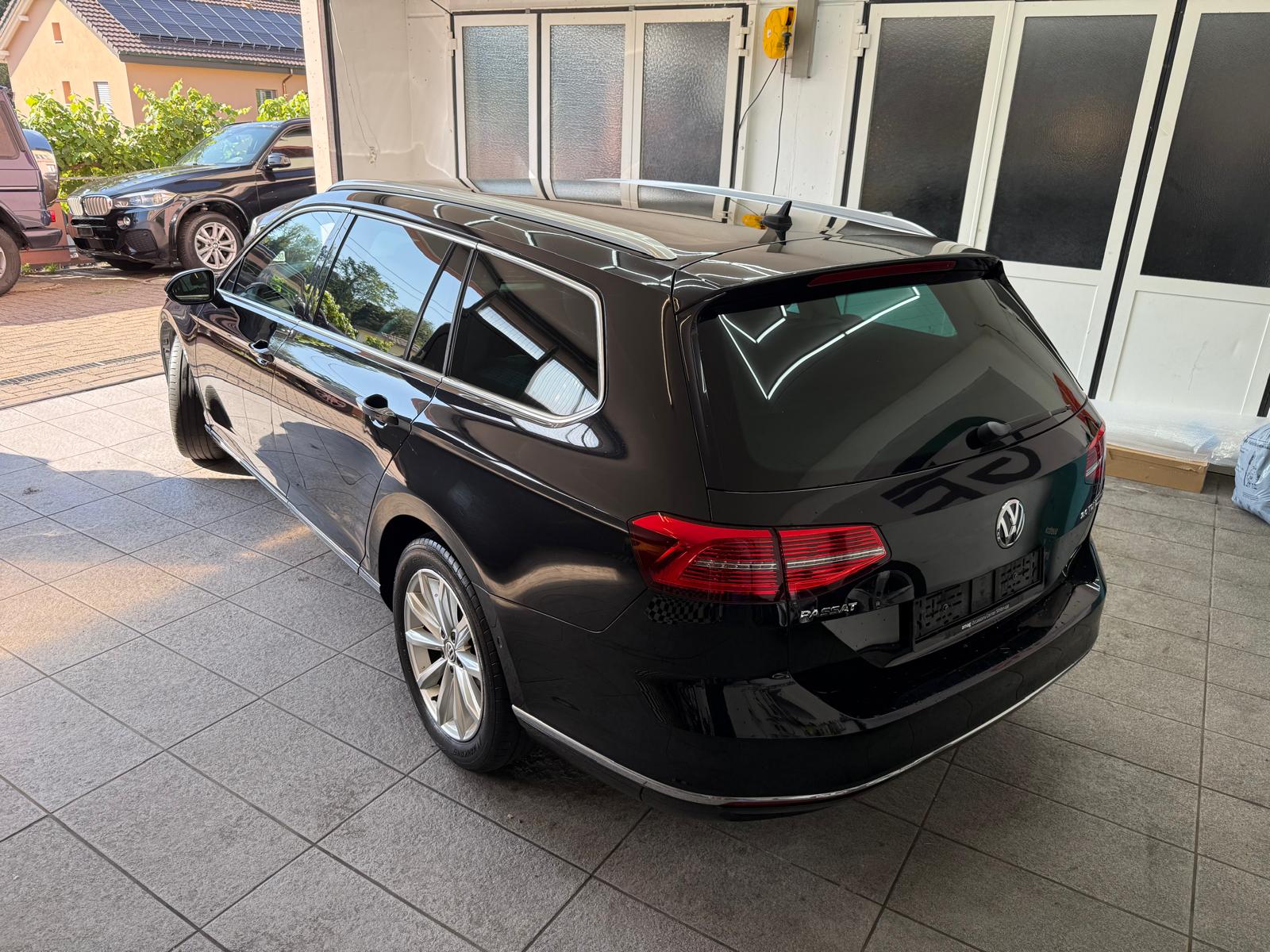 VW Passat Variant 2.0 TDI BMT Highline DSG-image-1