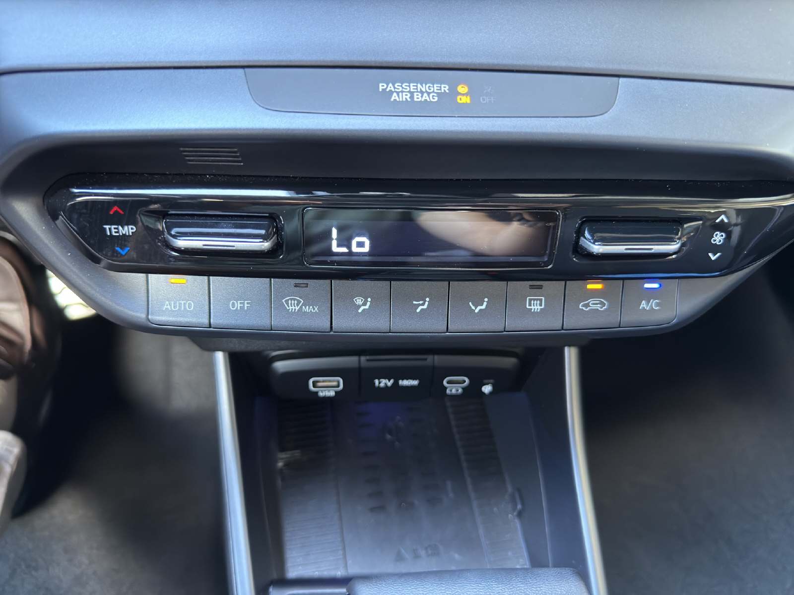 HYUNDAI Bayon 1.0 T-GDi Amplia-image-9
