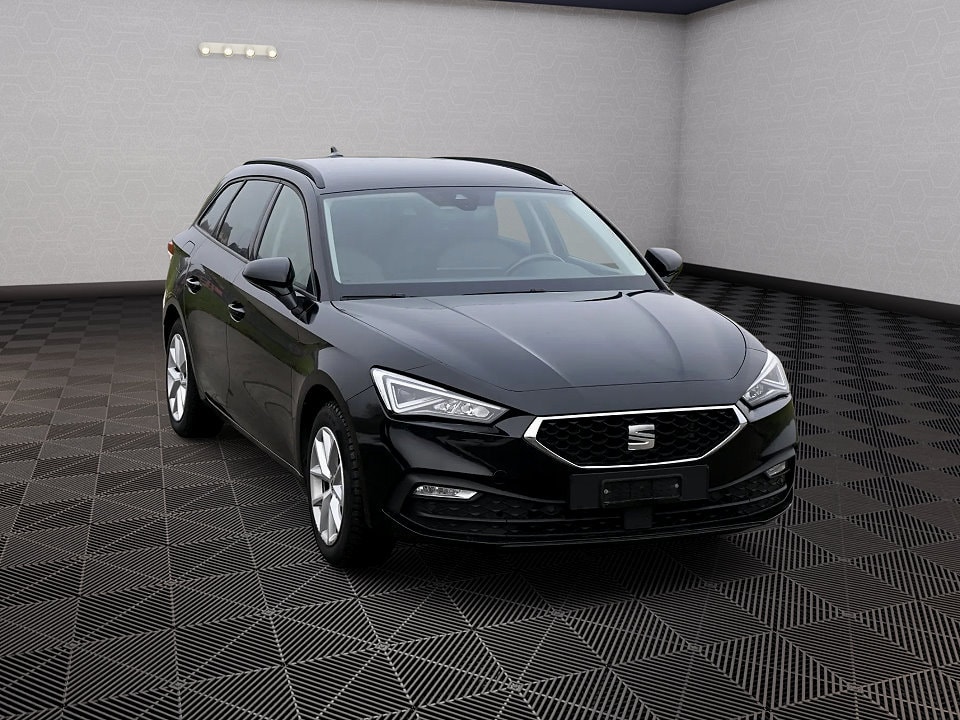 SEAT Leon ST 1.5 eTSI mHEV DSG Style-image-1