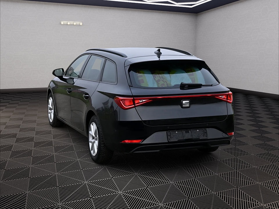 SEAT Leon ST 1.5 eTSI mHEV DSG Style-image-3