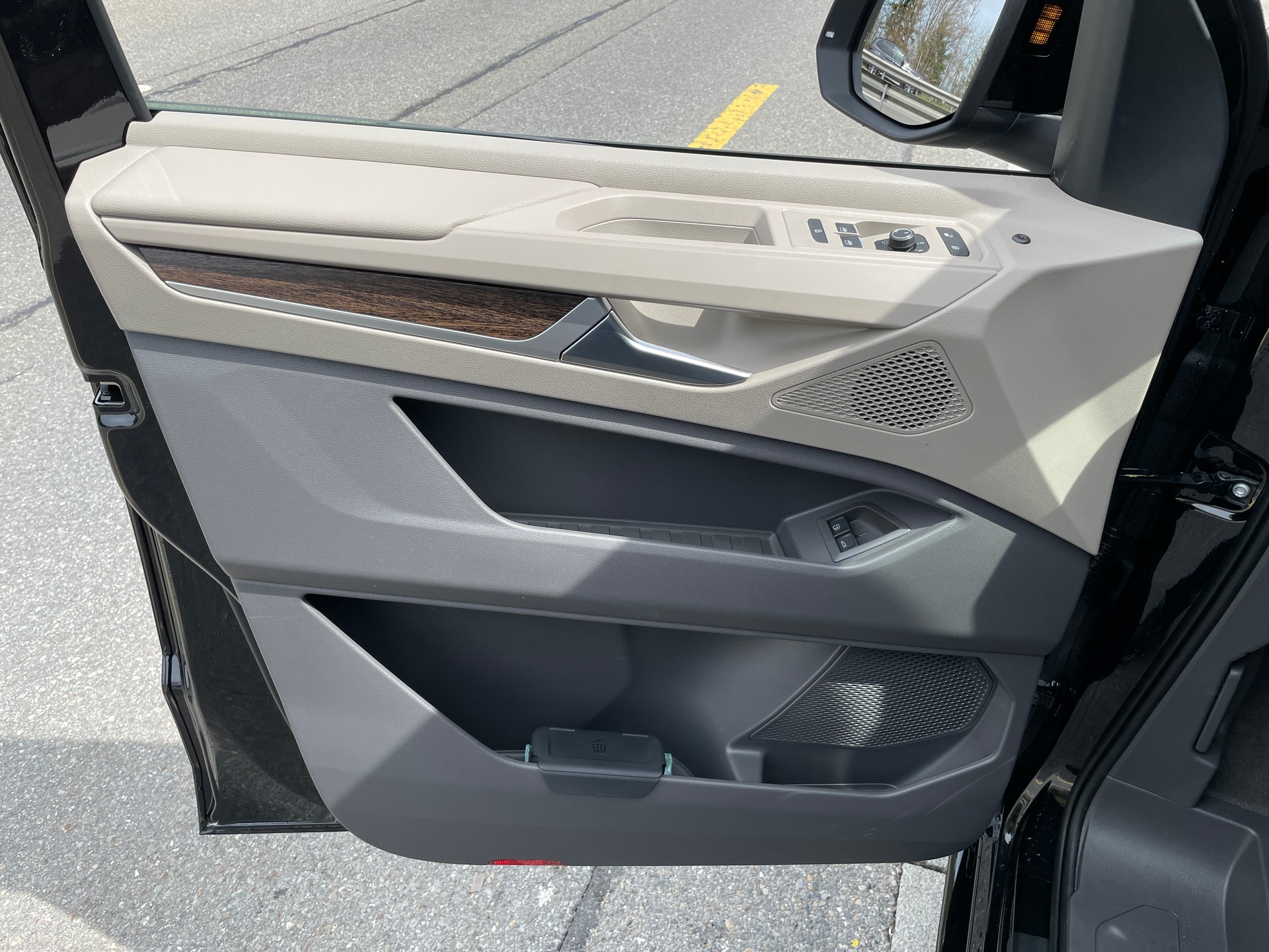 VW Multivan 1.5 eHybrid Style 4Motion DSG-image-11
