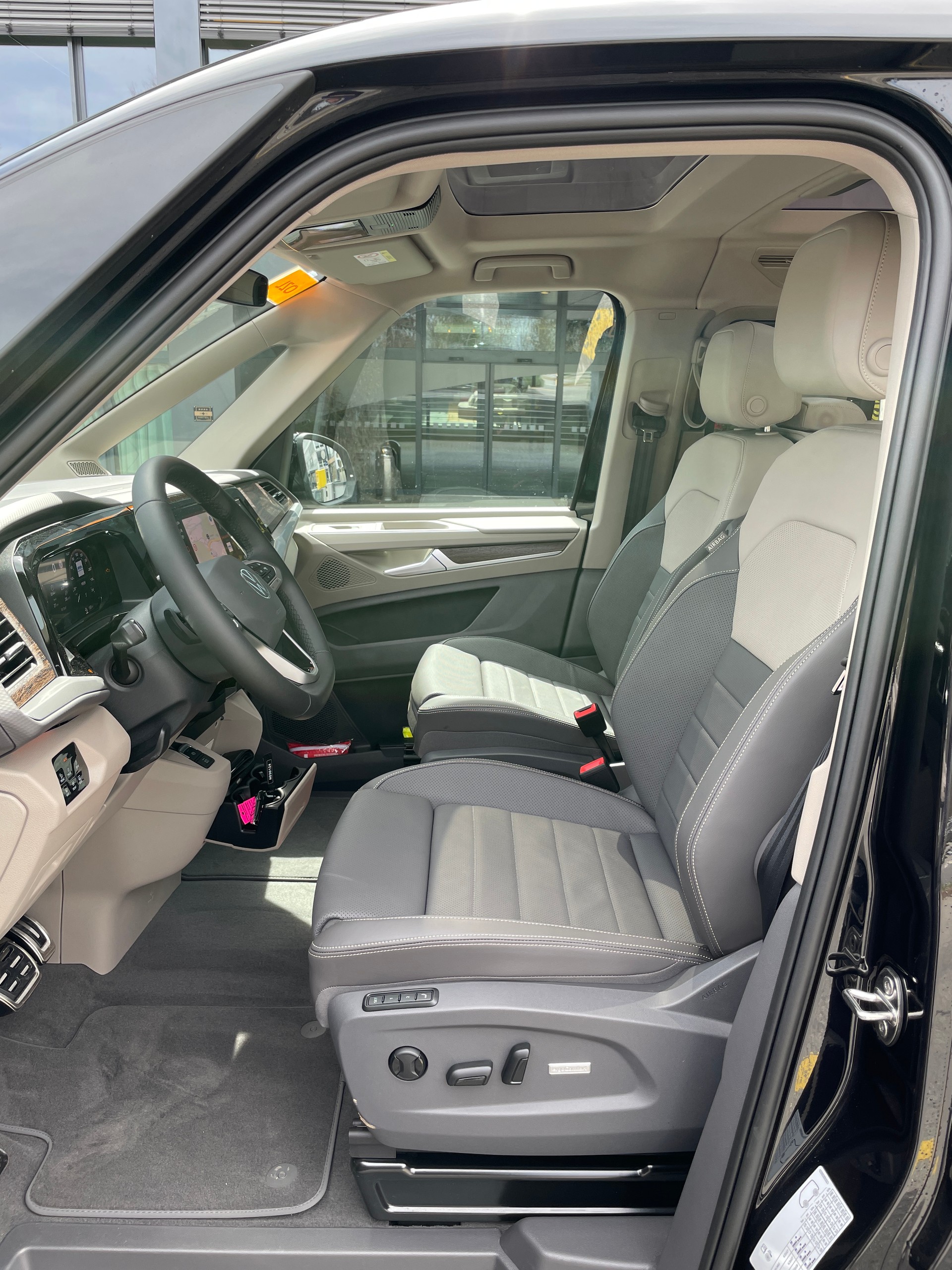 VW Multivan 1.5 eHybrid Style 4Motion DSG-image-12