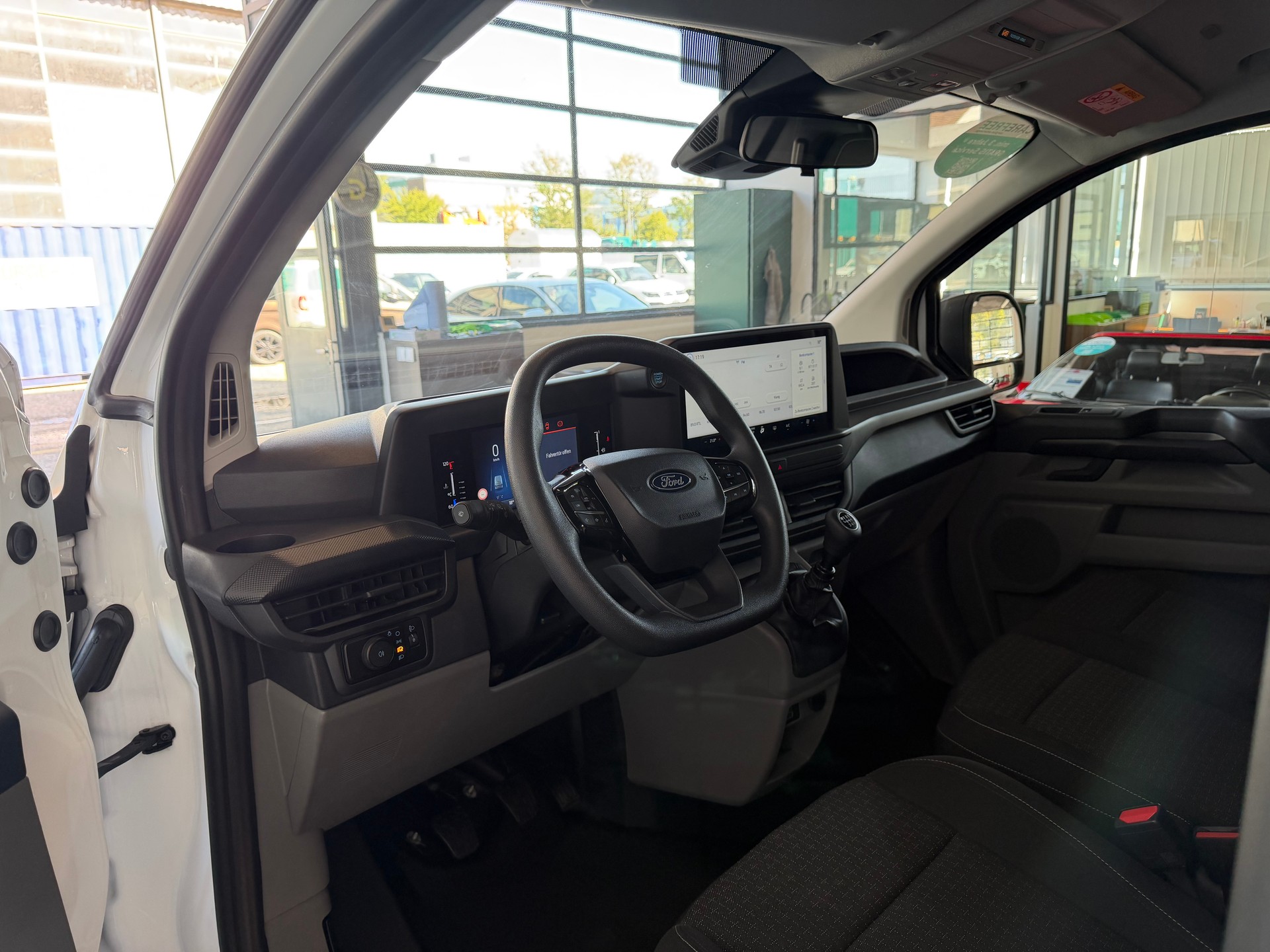 FORD Transit Custom Van 280 L1H1 Trend * 136PS * KLIMA * NAVI / APPLE CAR PLAY * RÜCKFAHRKAMERA *-image-12