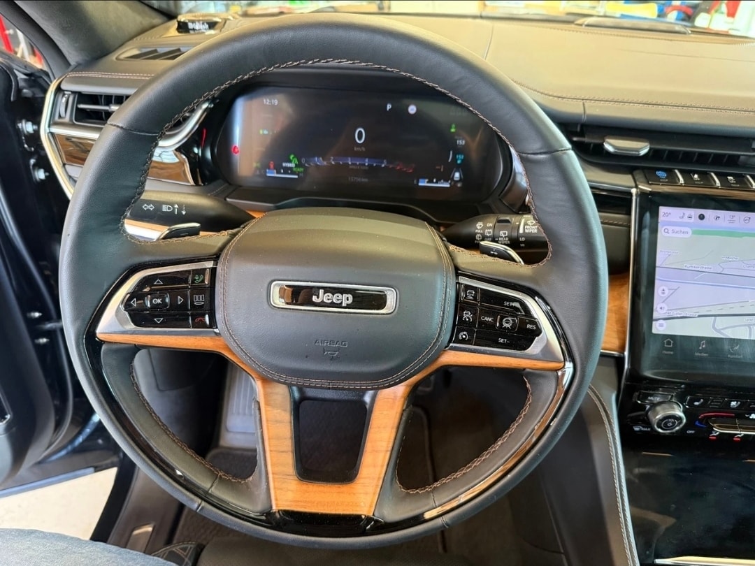 JEEP Grand Cherokee 2.0 Plug-in-Hybrid Summit Reserve 4xe-image-9