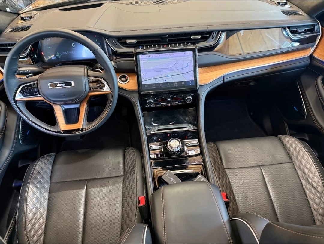 JEEP Grand Cherokee 2.0 Plug-in-Hybrid Summit Reserve 4xe-image-8