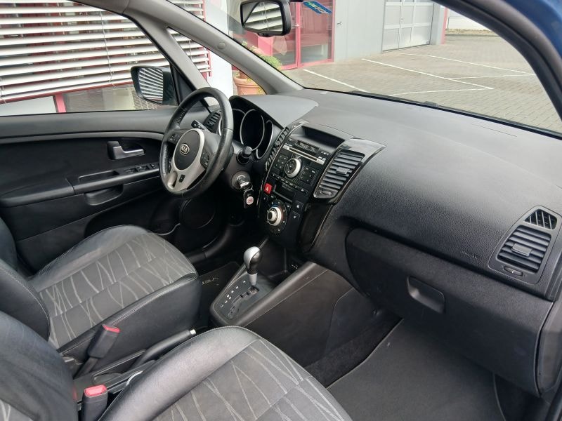 KIA Venga 1.6 CVVT Style Automatic-image-9
