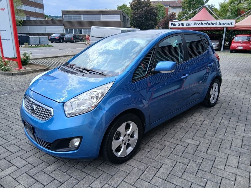 KIA Venga 1.6 CVVT Style Automatic-image-3