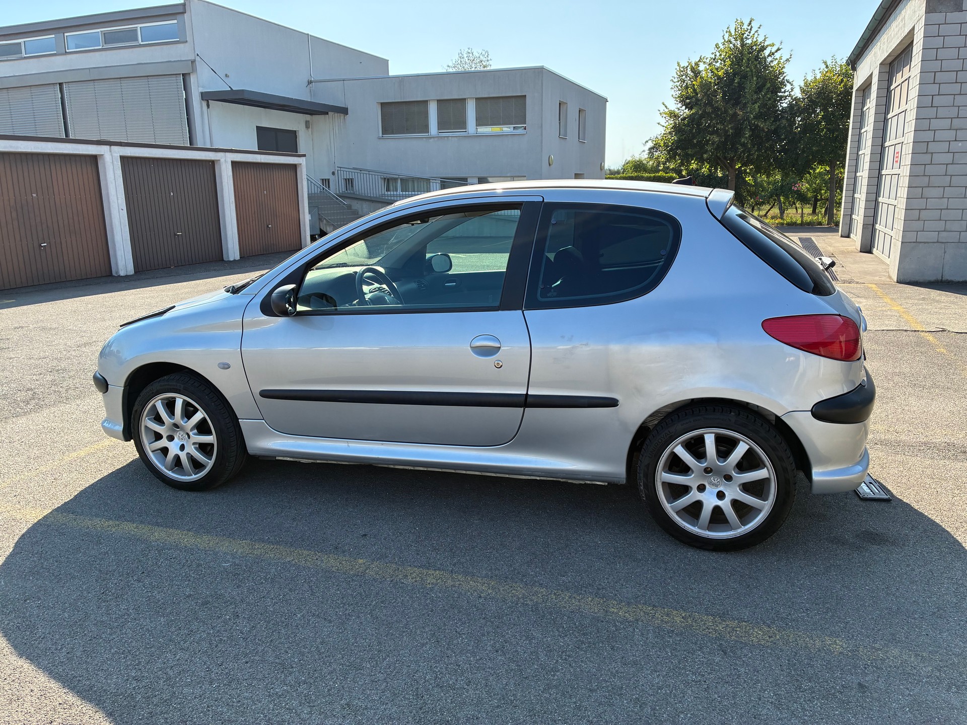 PEUGEOT 206 2.0 16V GTI-image-4