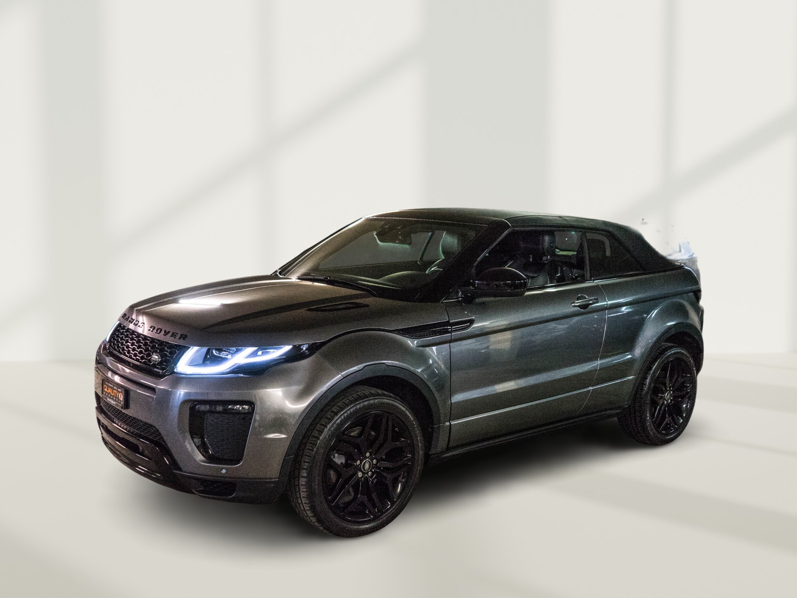 LAND ROVER Range Rover Evoque Convert. 2.0Si4 HSE Dynamic AT9-image-0