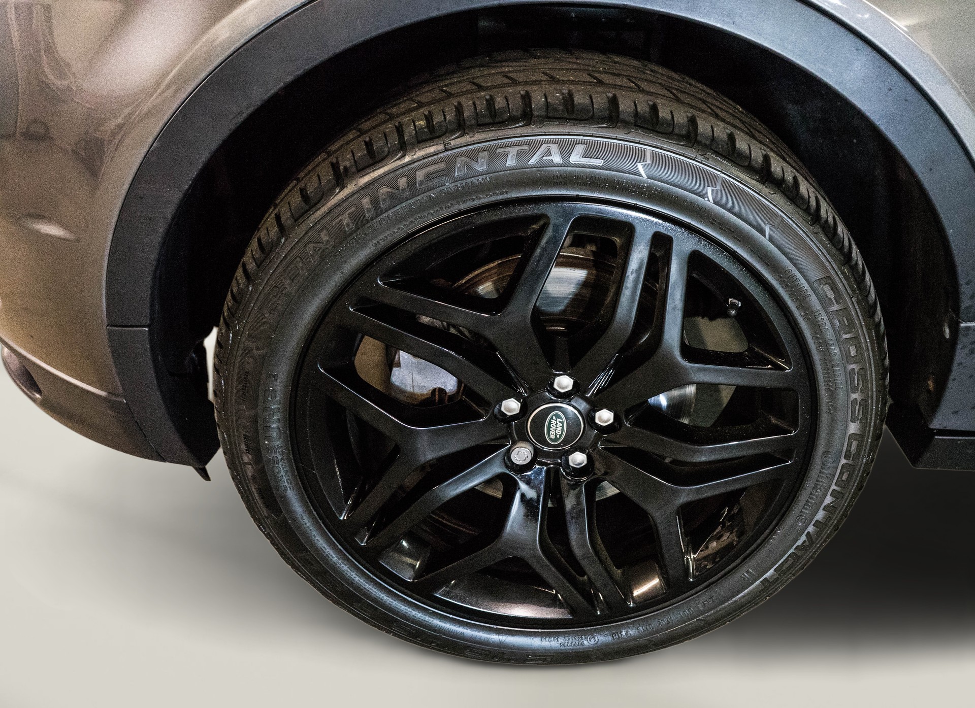 LAND ROVER Range Rover Evoque Convert. 2.0Si4 HSE Dynamic AT9-image-28
