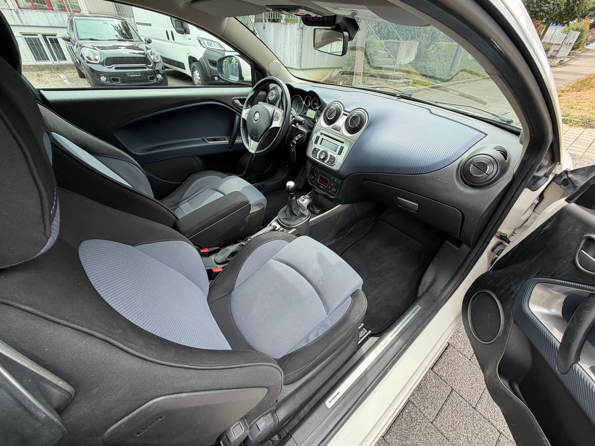 ALFA ROMEO MiTo 1.6 JTD Progression-image-9