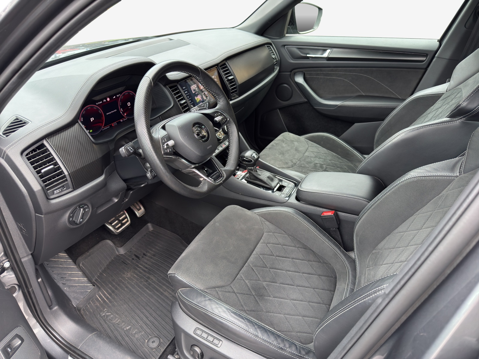 SKODA Kodiaq 2.0 TSI 4x4 SportLine-image-7