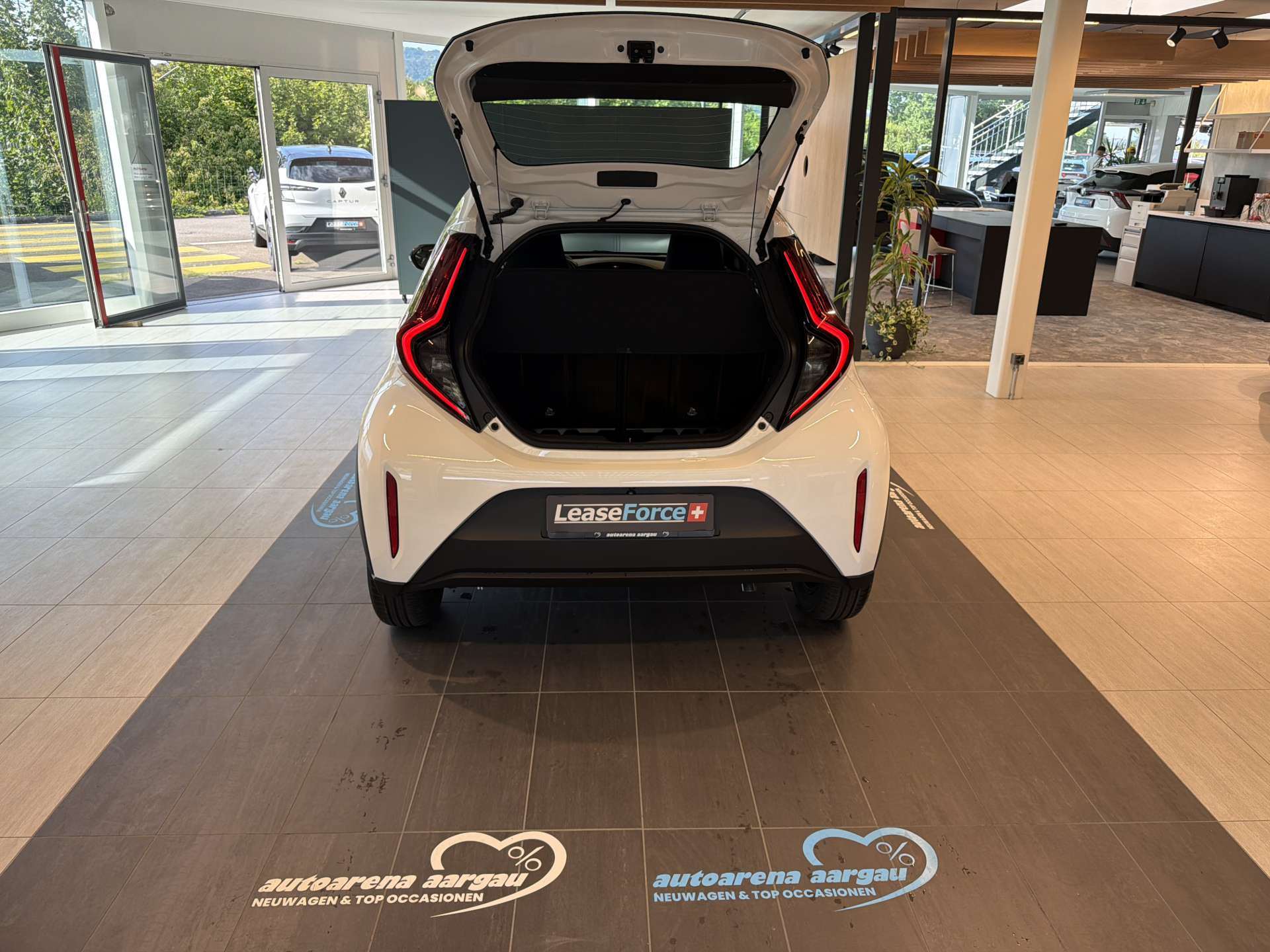 TOYOTA Aygo X 1.5 Comfort NEUES MODELL e-CVT Automat-image-7