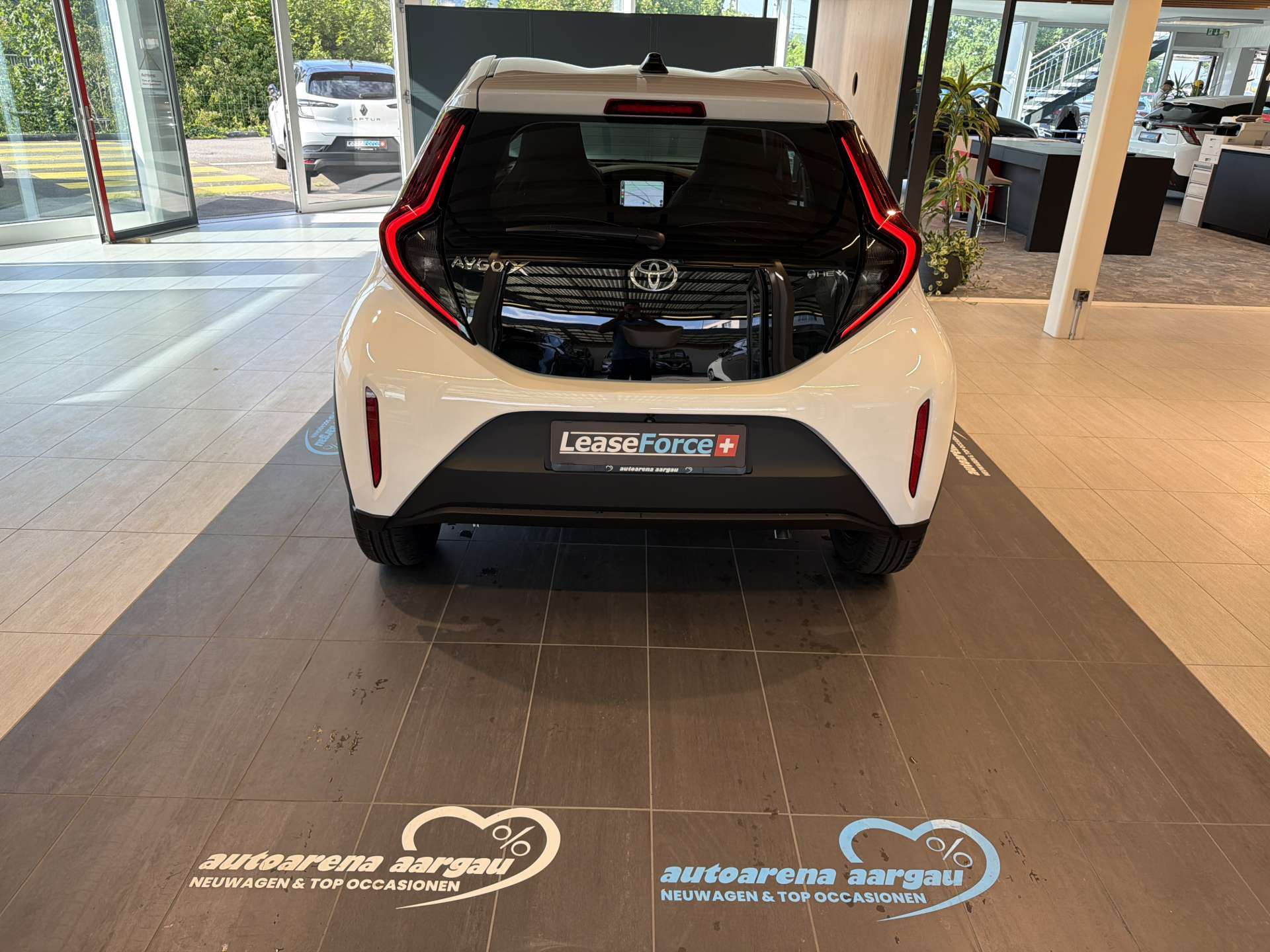 TOYOTA Aygo X 1.5 Comfort NEUES MODELL e-CVT Automat-image-12