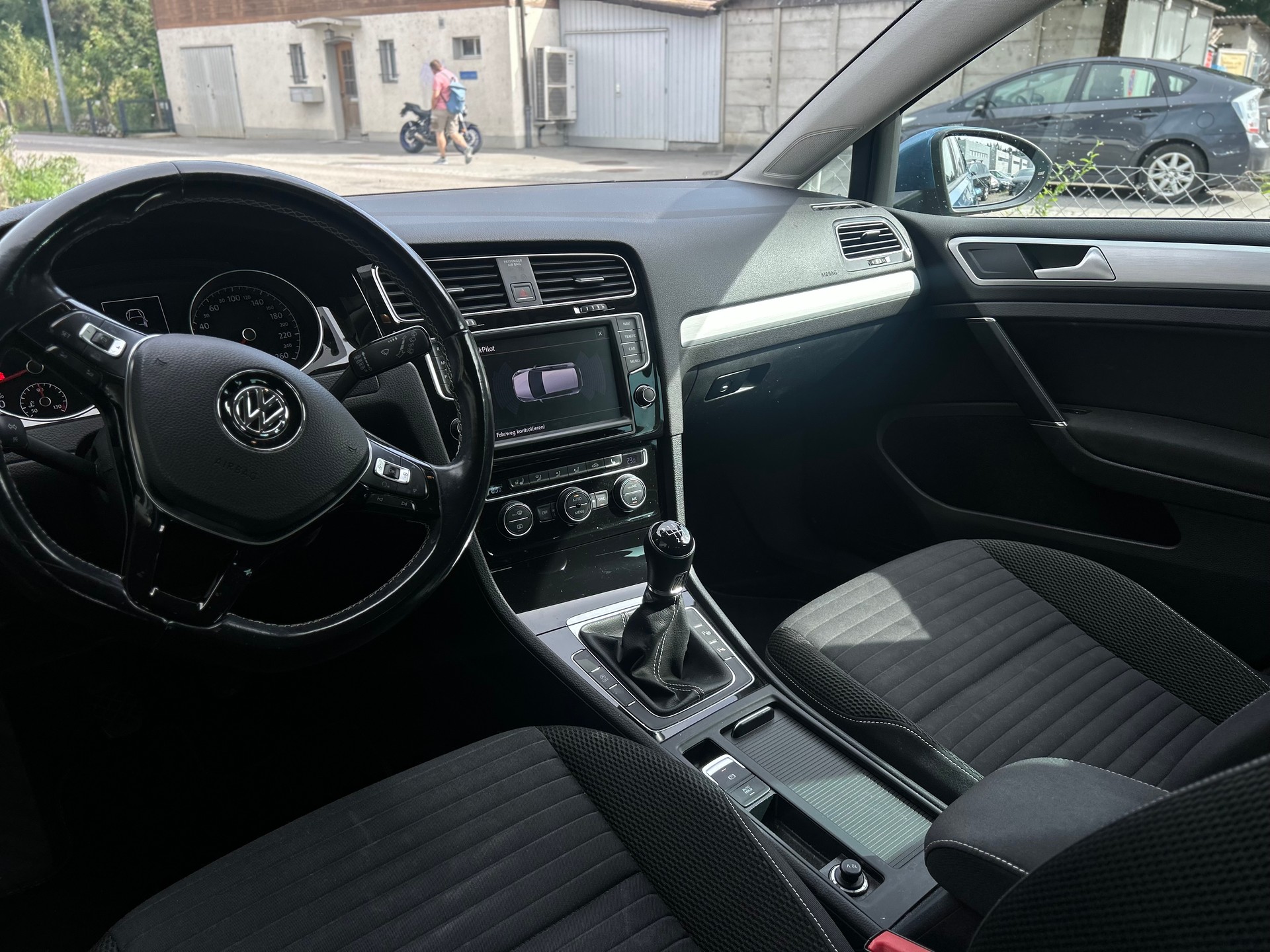 VW Golf 1.4 TSI Cup R-Line-image-5