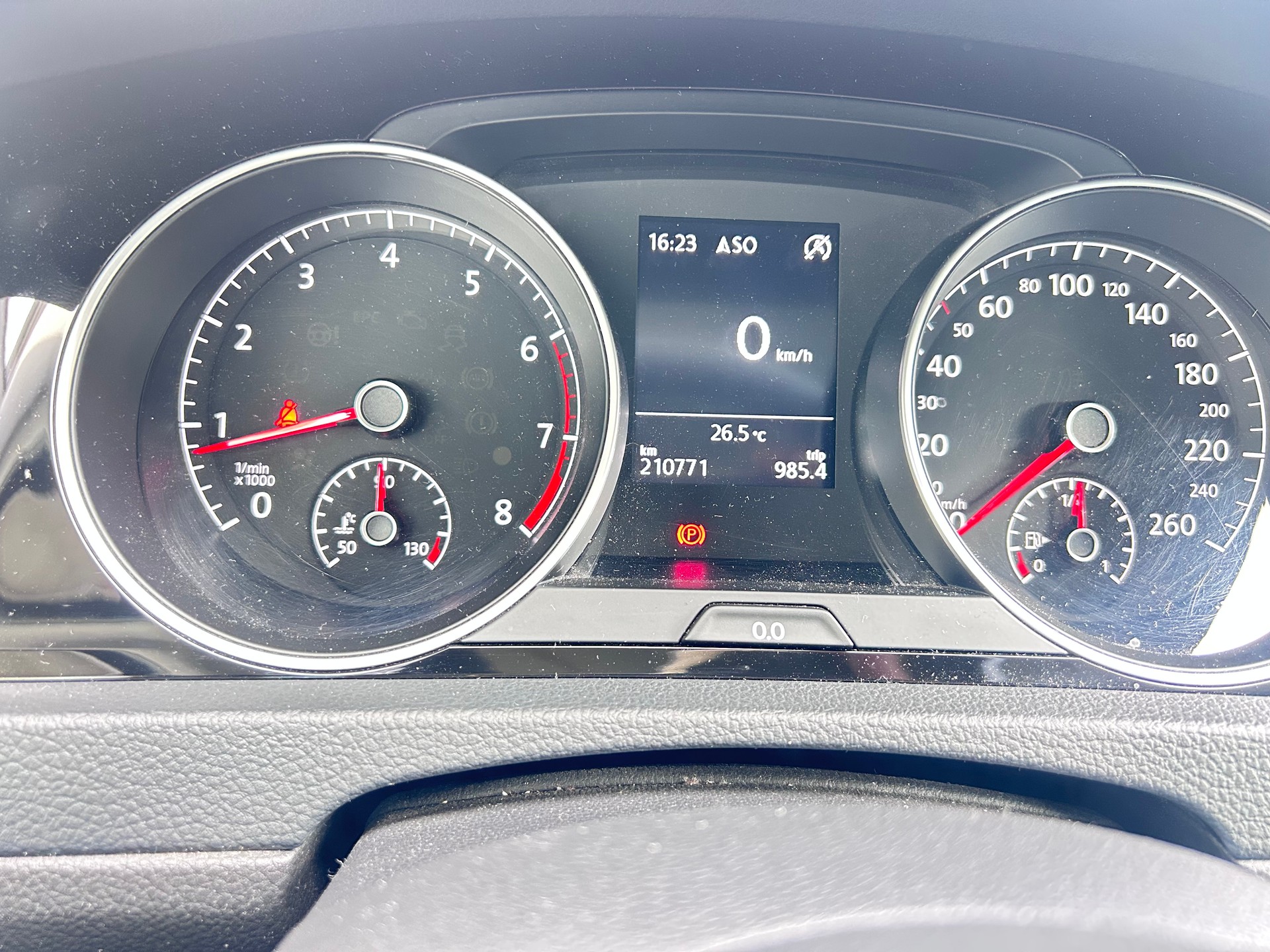 VW Golf 1.4 TSI Cup R-Line-image-8