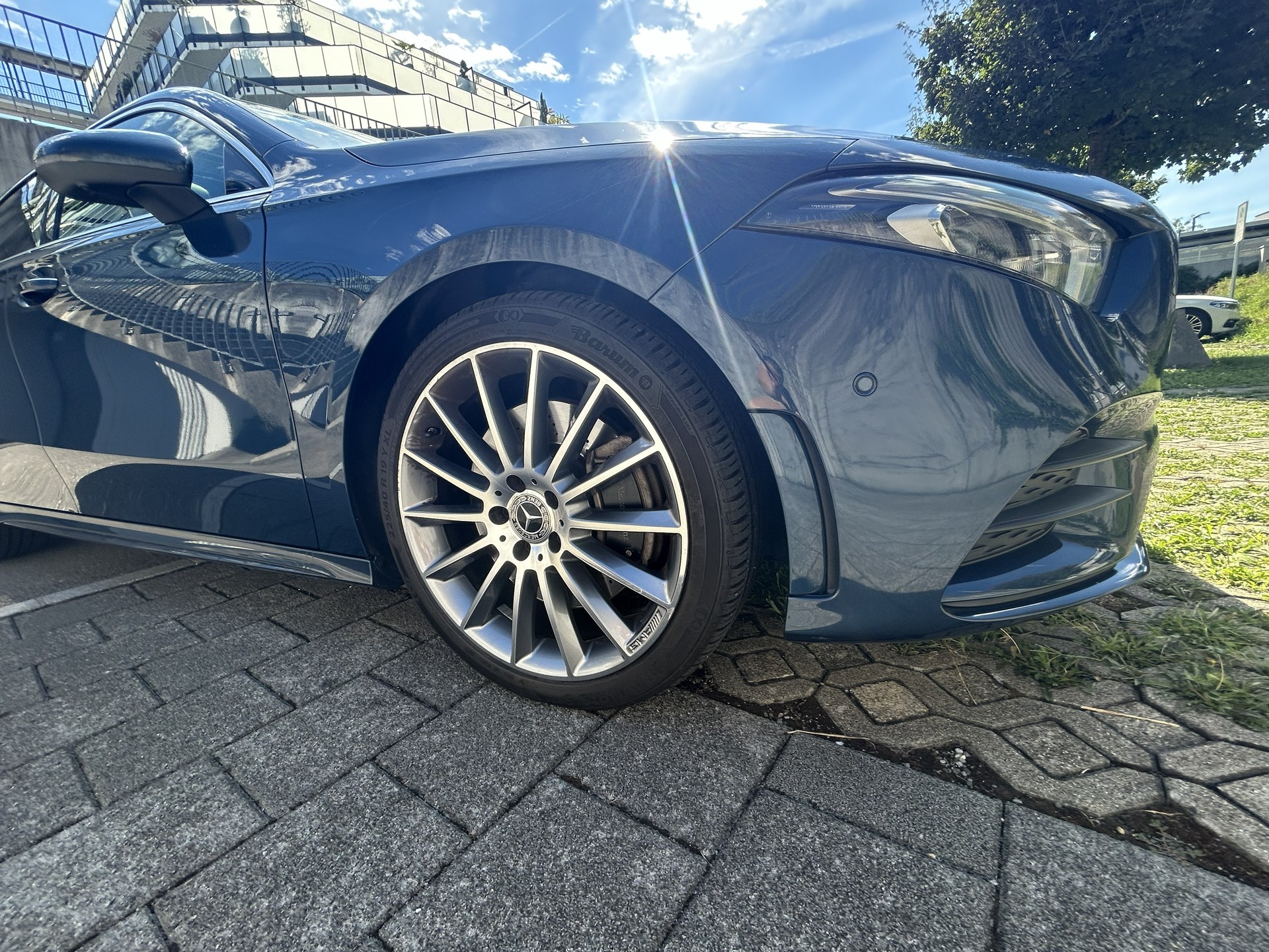 MERCEDES-BENZ A 250 AMG Line 4m-image-3