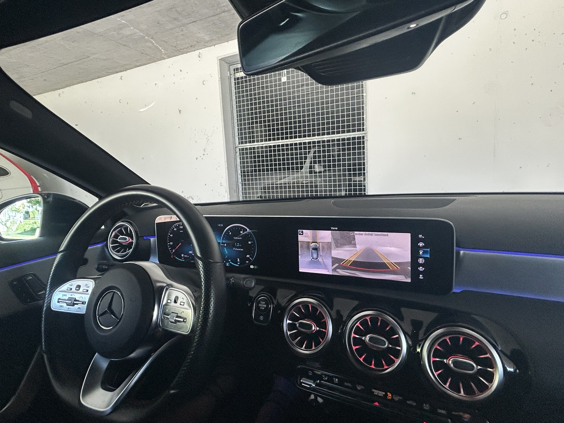 MERCEDES-BENZ A 250 AMG Line 4m-image-1