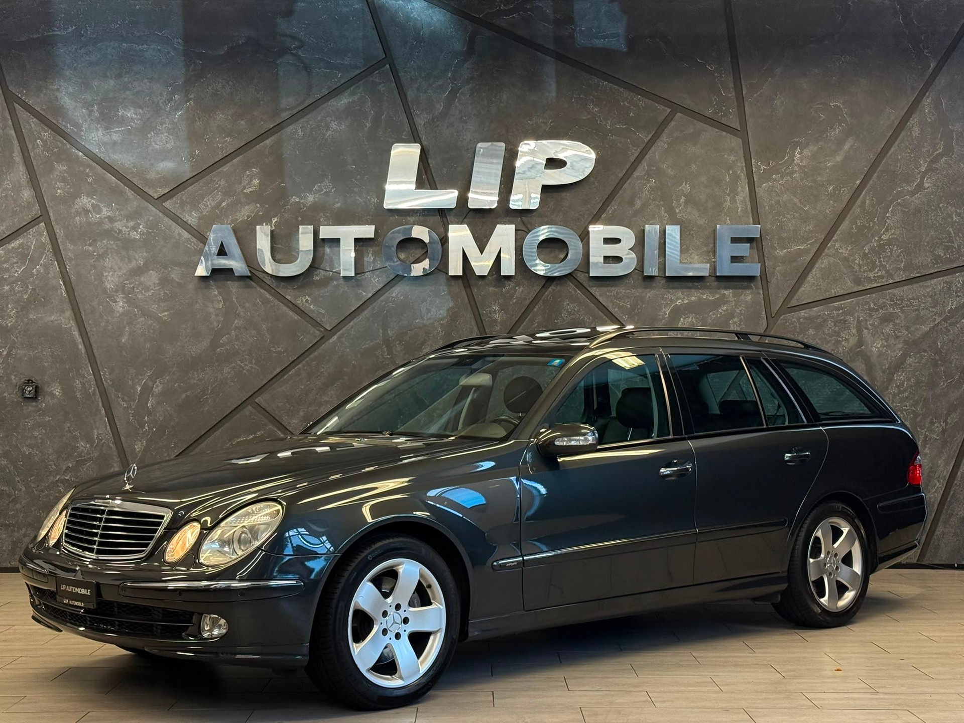 MERCEDES-BENZ E 500 Avantgarde 7G-Tronic