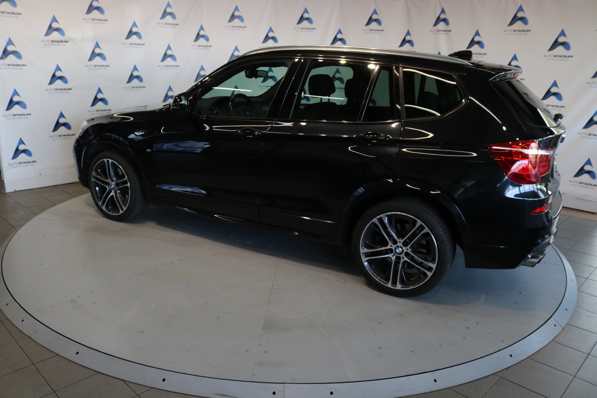 BMW X3 xDrive 28i xLine Steptronic-image-17