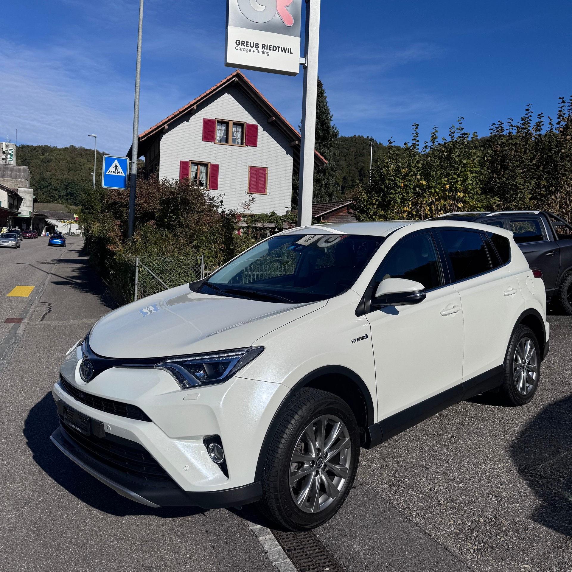 TOYOTA RAV-4 2.5 HSD Premium e-CVT-image-0