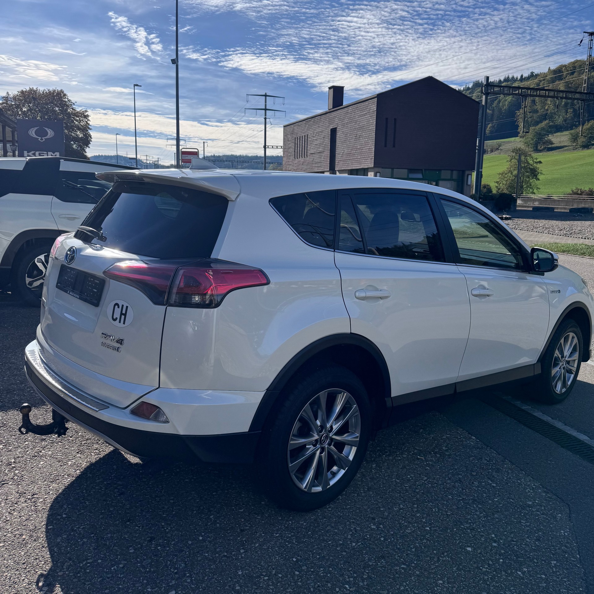 TOYOTA RAV-4 2.5 HSD Premium e-CVT-image-4