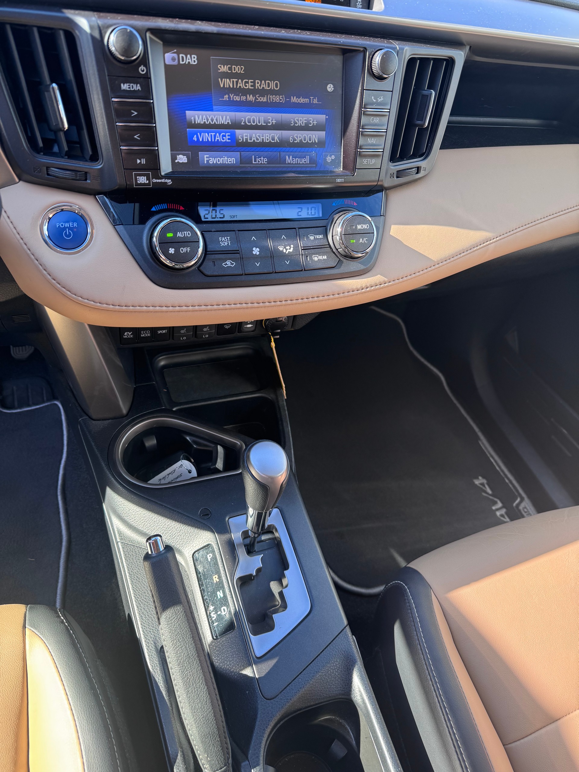 TOYOTA RAV-4 2.5 HSD Premium e-CVT-image-10