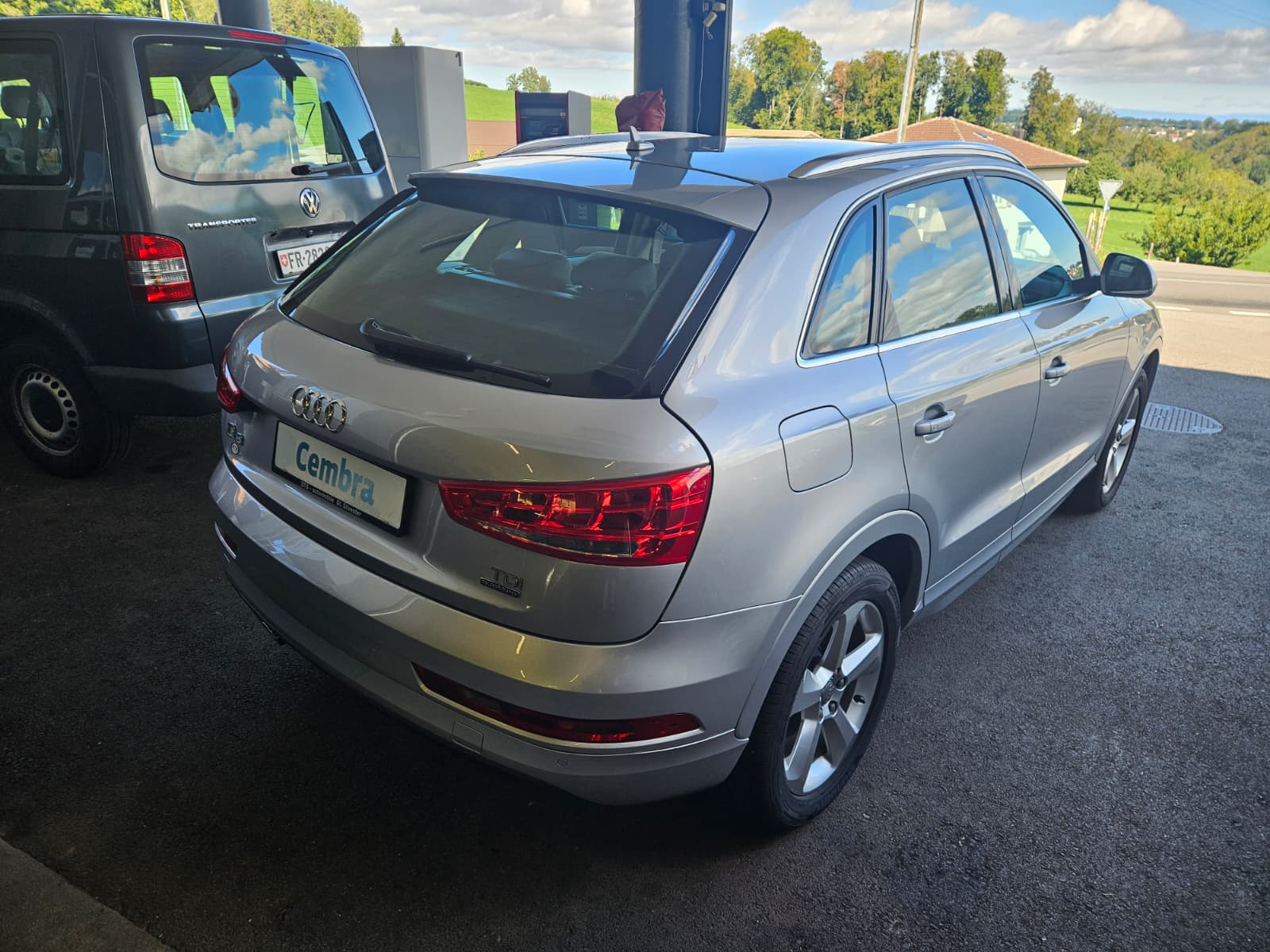 AUDI Q3 2.0 TDI sport quattro S-tronic-image-3