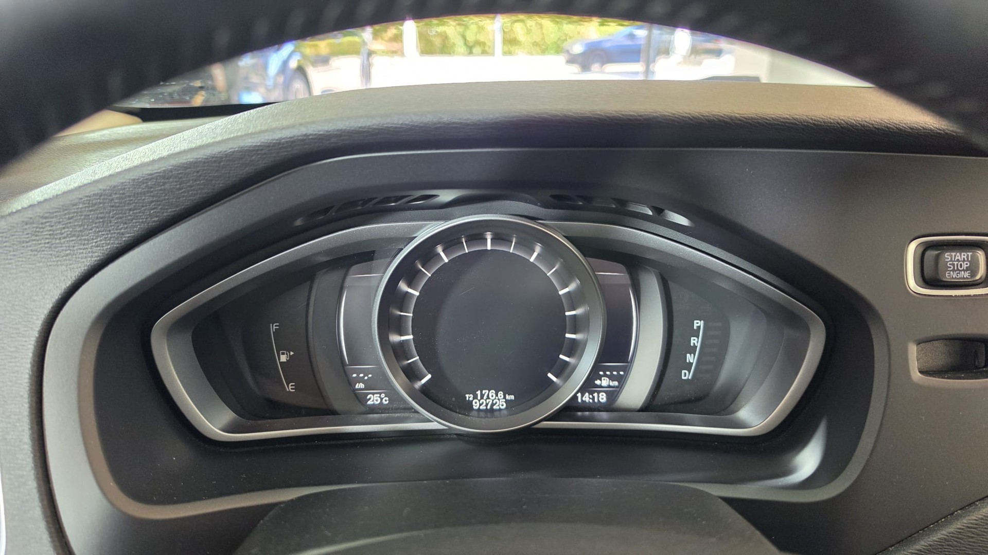 VOLVO V40 T3 OceanRace Geartronic, Schweizer Fahrzeug, Frisch ab MFK und Frisch ab Service-image-8
