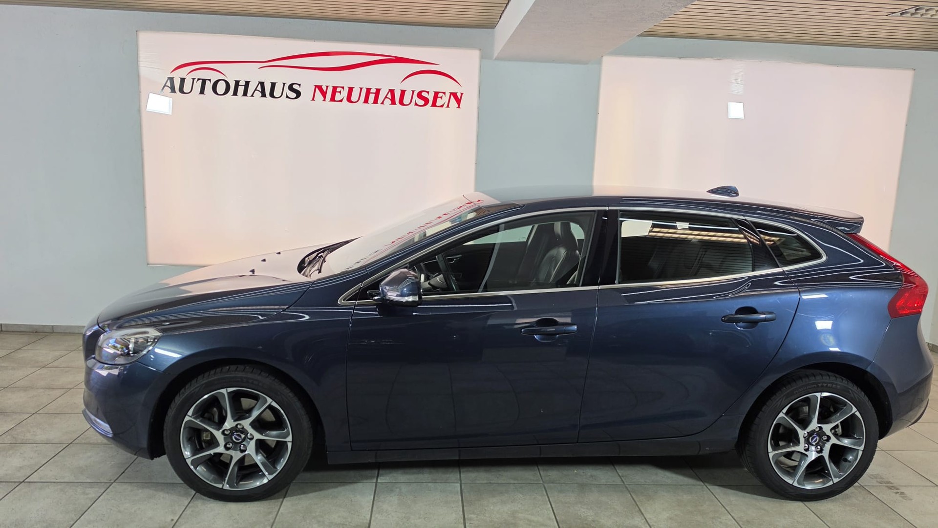 VOLVO V40 T3 OceanRace Geartronic, Schweizer Fahrzeug, Frisch ab MFK und Frisch ab Service-image-5