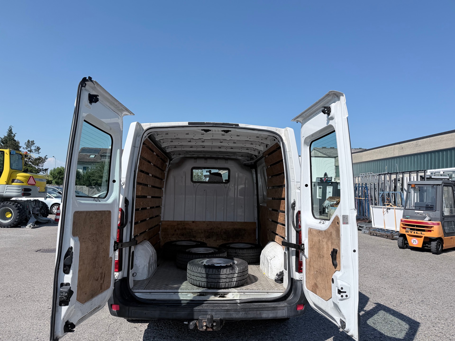 NISSAN 2.3 dCi 125 Pro-image-8