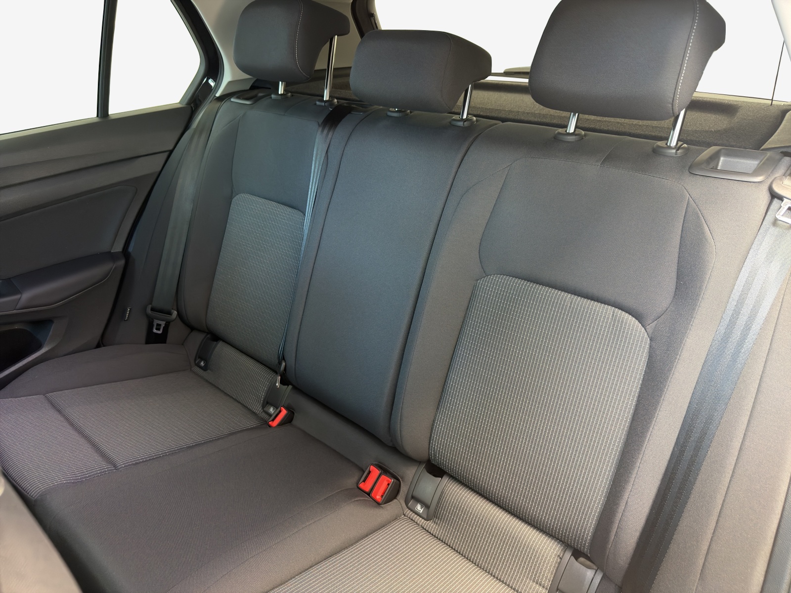 VW Golf 1.5 e TSI mHEV Value DSG-image-11