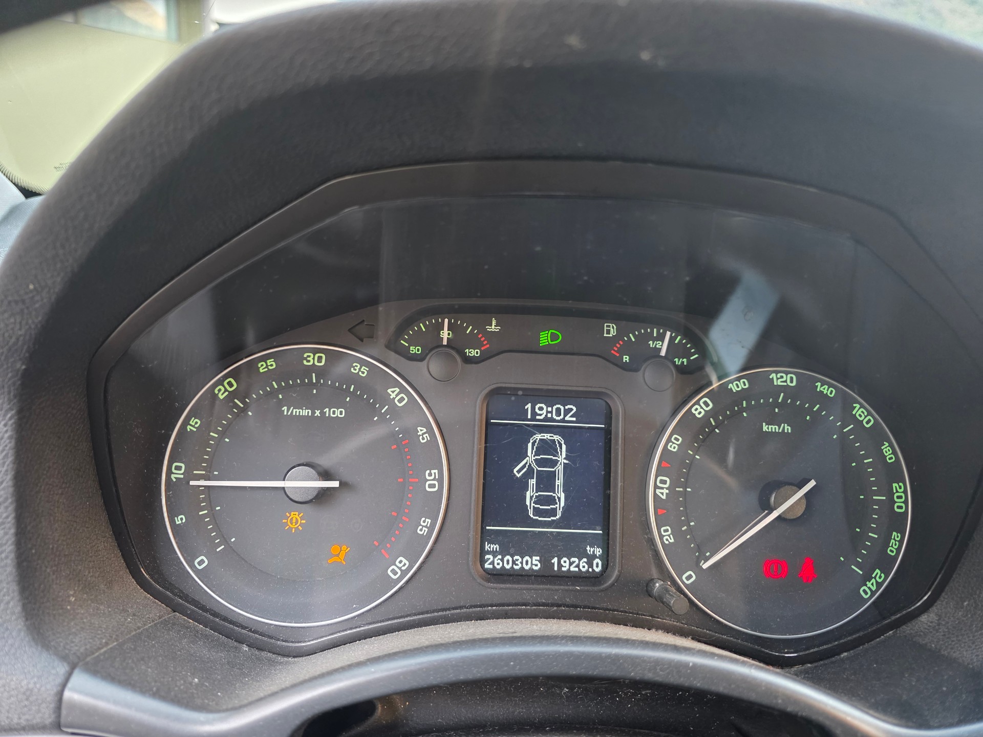 SKODA Octavia Scout 2.0 TDI 4x4-image-14