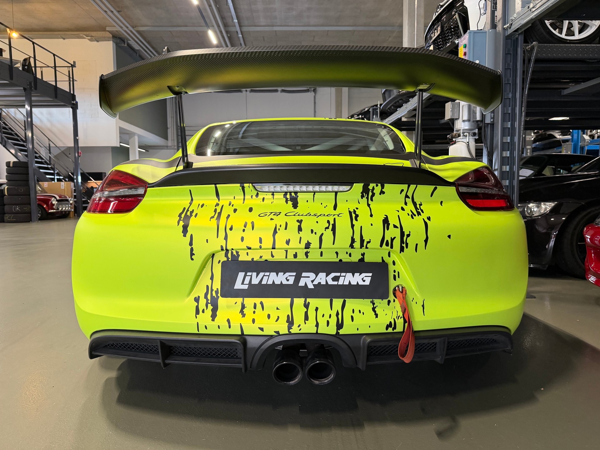 PORSCHE Cayman GT4 Clubsport-image-3