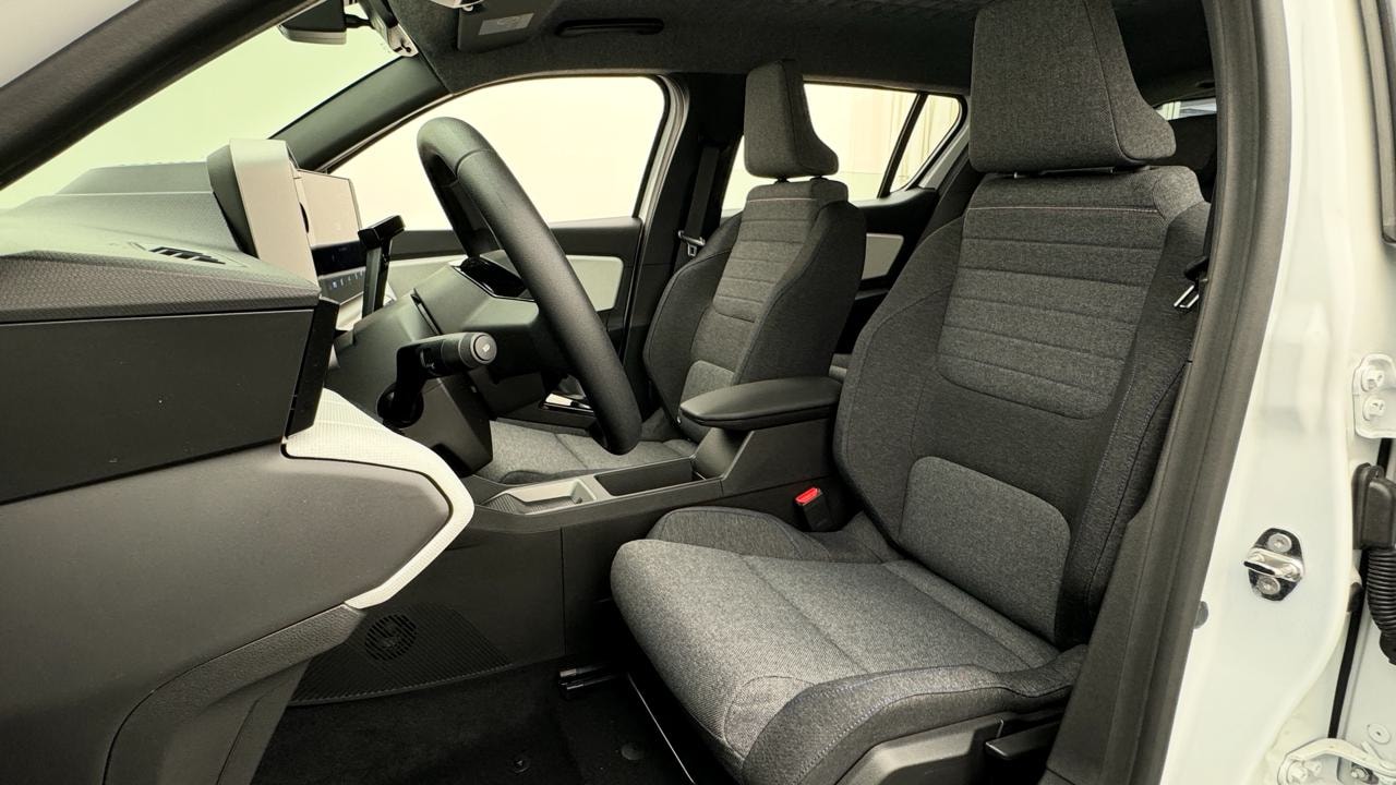 RENAULT R4 E-Tech Comfort Range 52 kWh Evolution-image-4