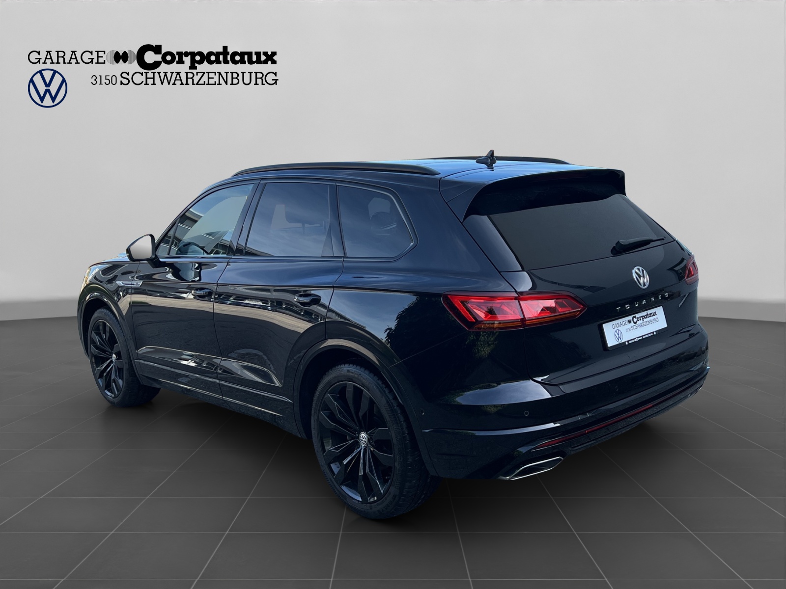 VW Touareg 3.0 TDI R Line Tiptronic-image-3
