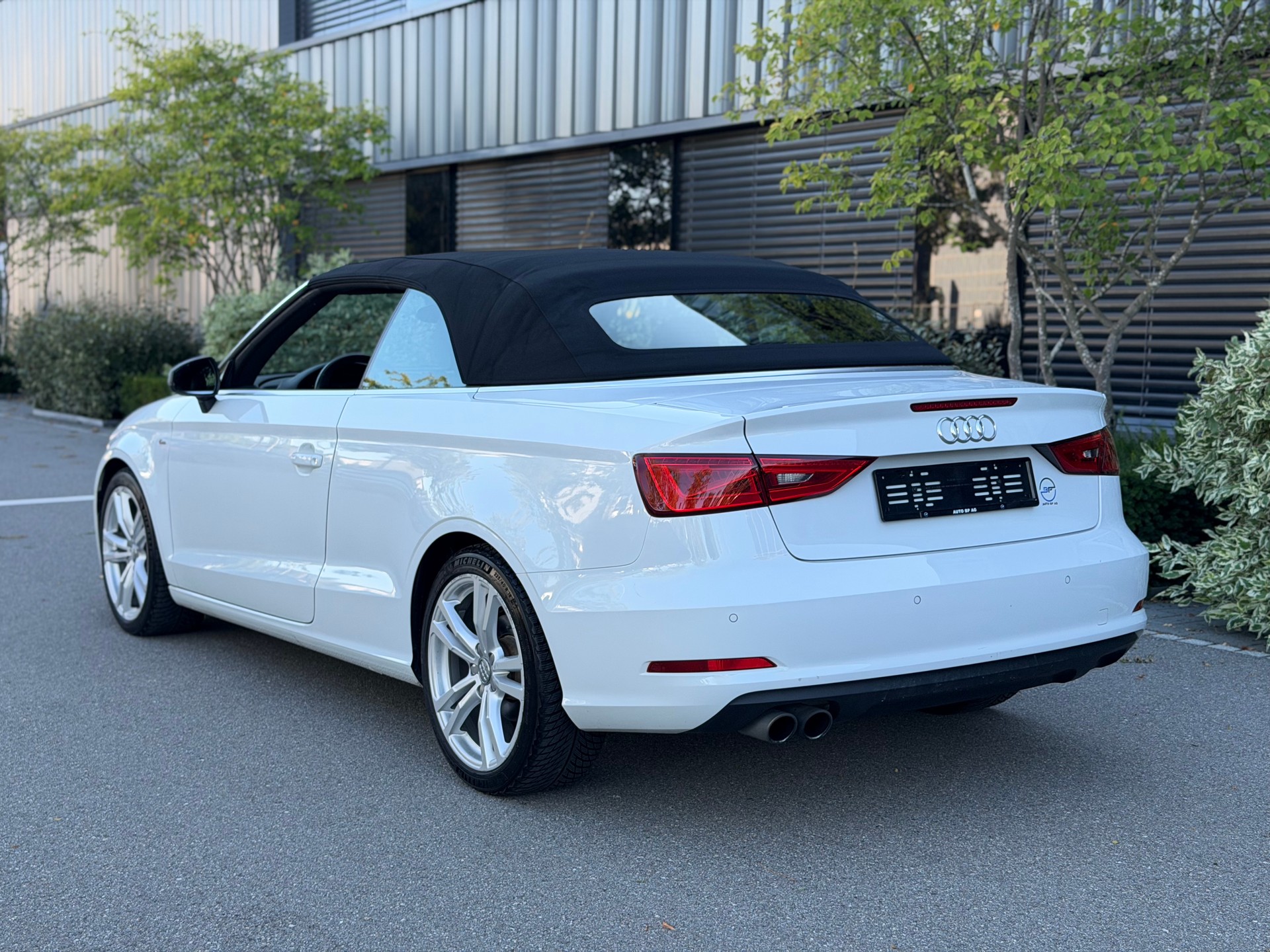 AUDI A3 Cabriolet 1.4 TFSI Ambition S-tronic-image-7