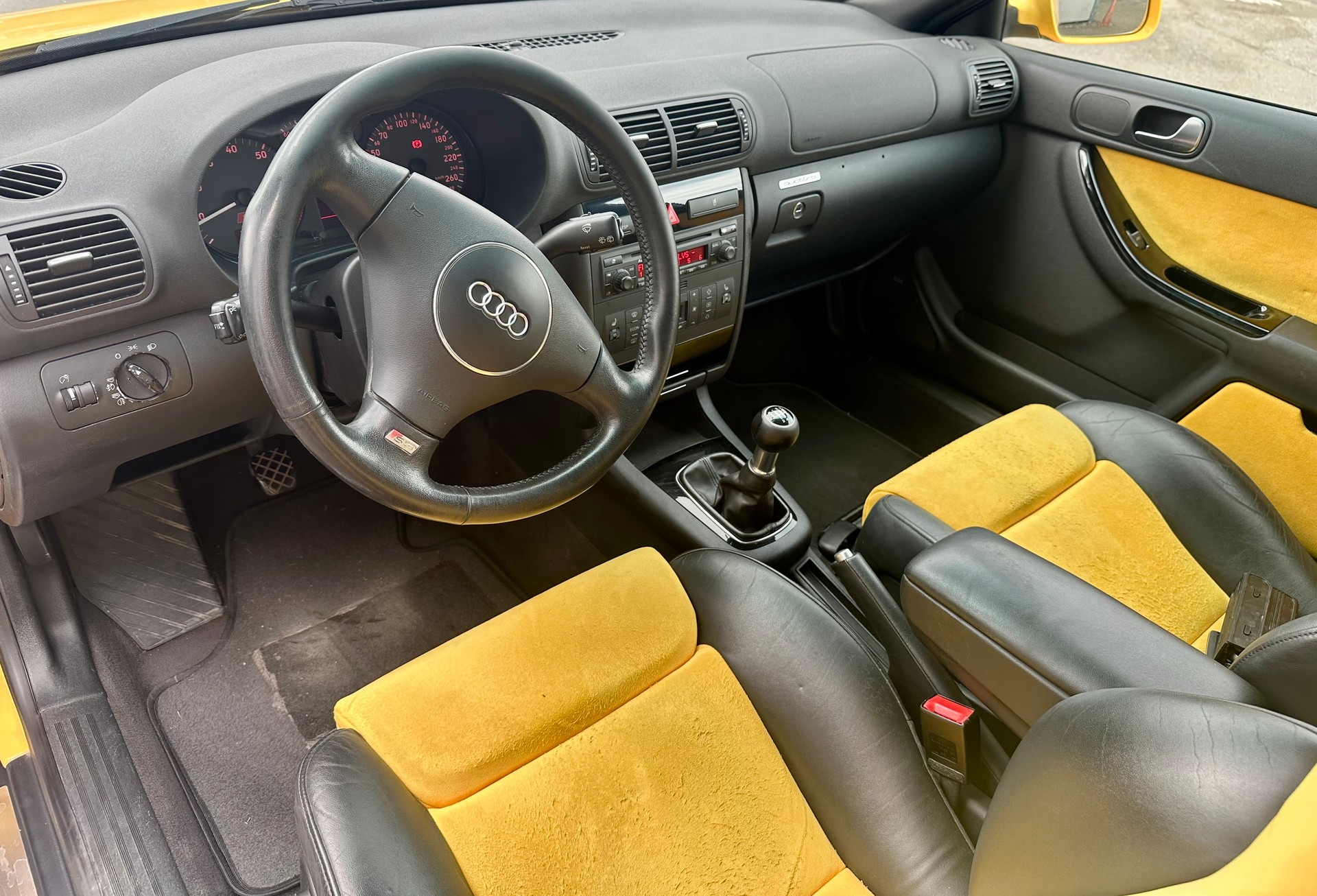 AUDI 1.8 20V Turbo 225 quattro-image-5