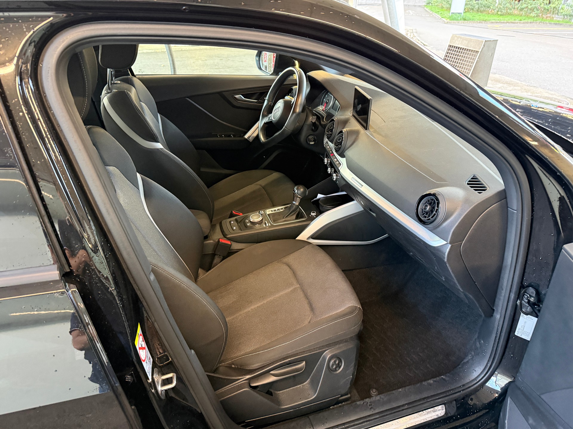 AUDI Q2 30 TFSI Sport S-tronic-image-6