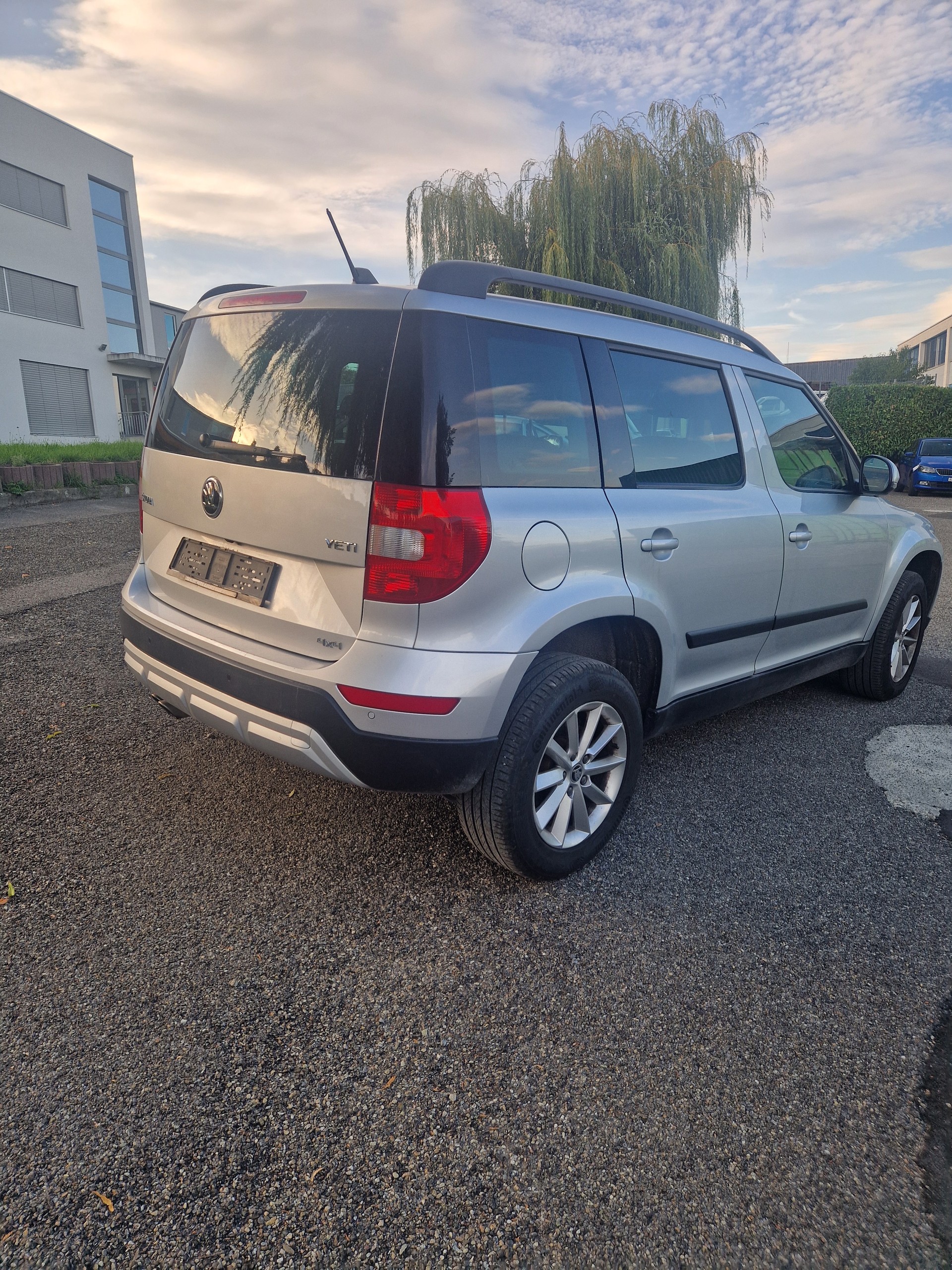 SKODA Yeti 2.0 TDI Outdoor Swiss Joy 4x4 DSG-image-7