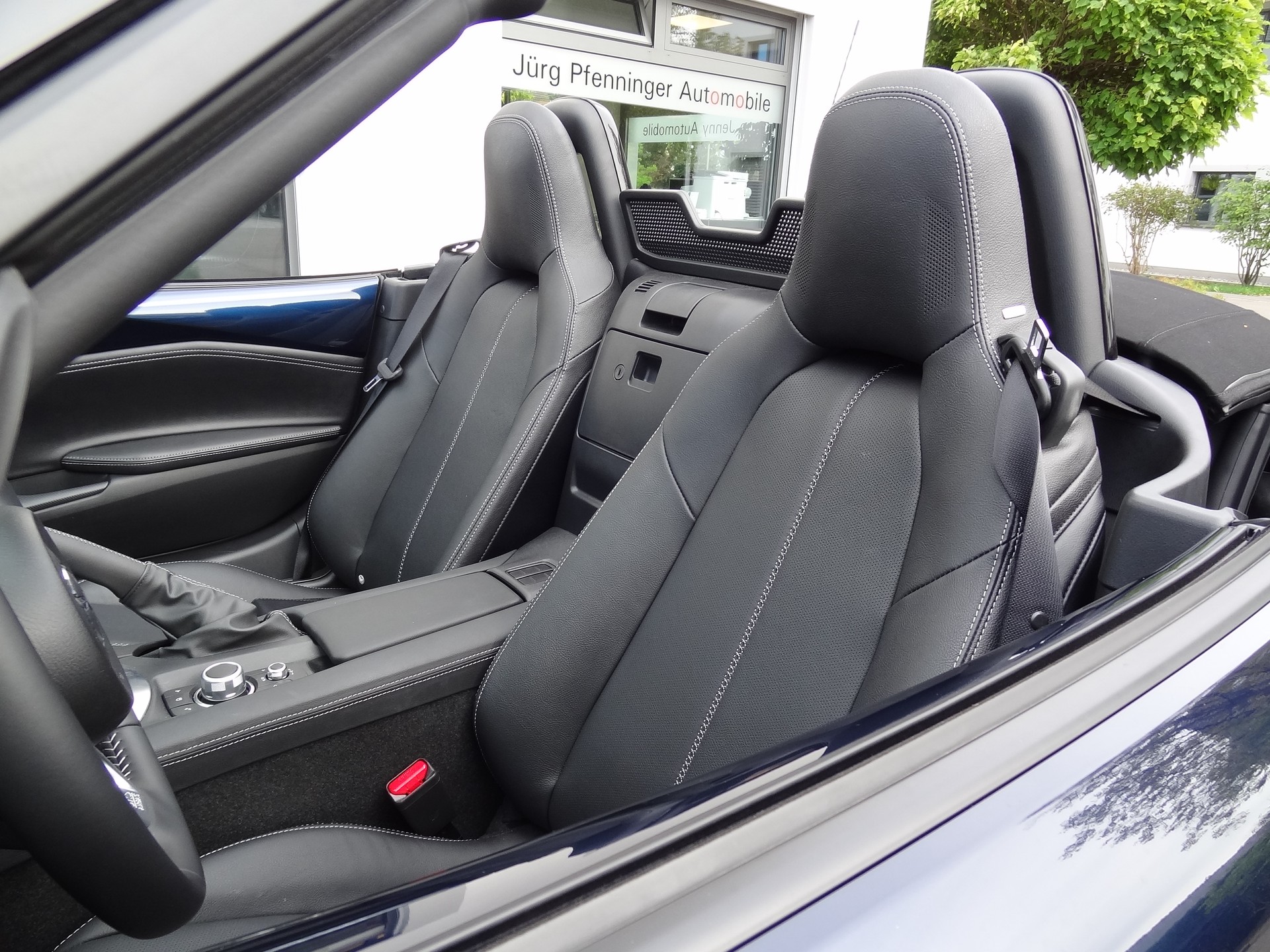 MAZDA MX-5 Skyactiv-G 132 Exclusive-line-image-7