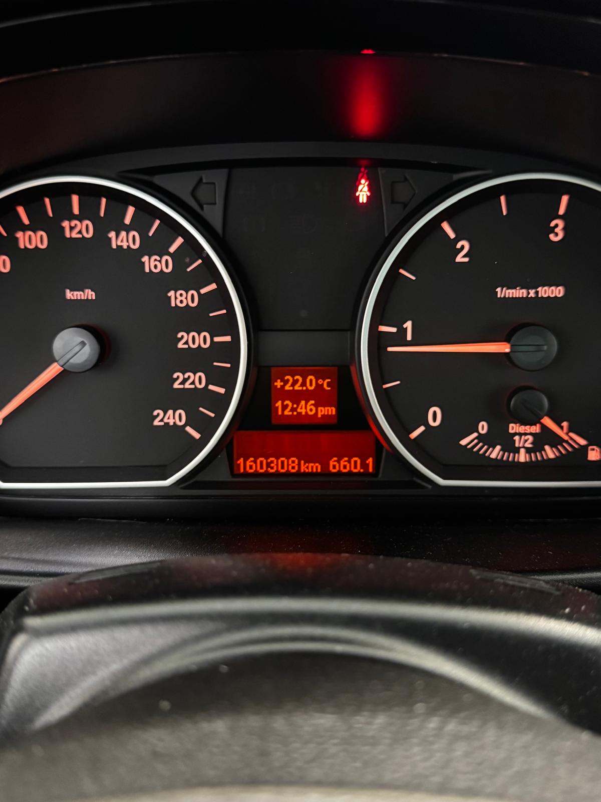 BMW 118d-image-4
