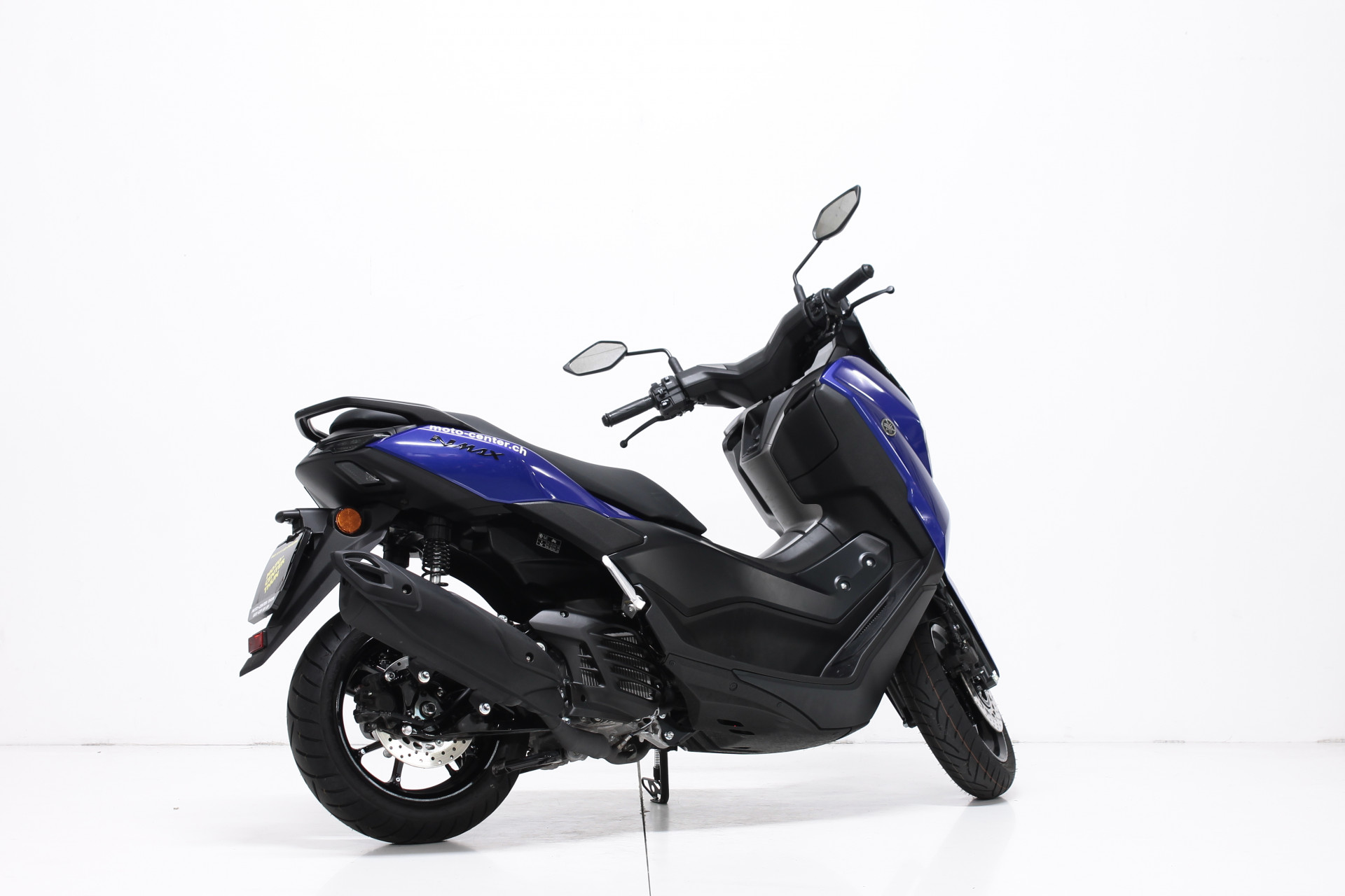 YAMAHA NMax 125-showroom-element-2