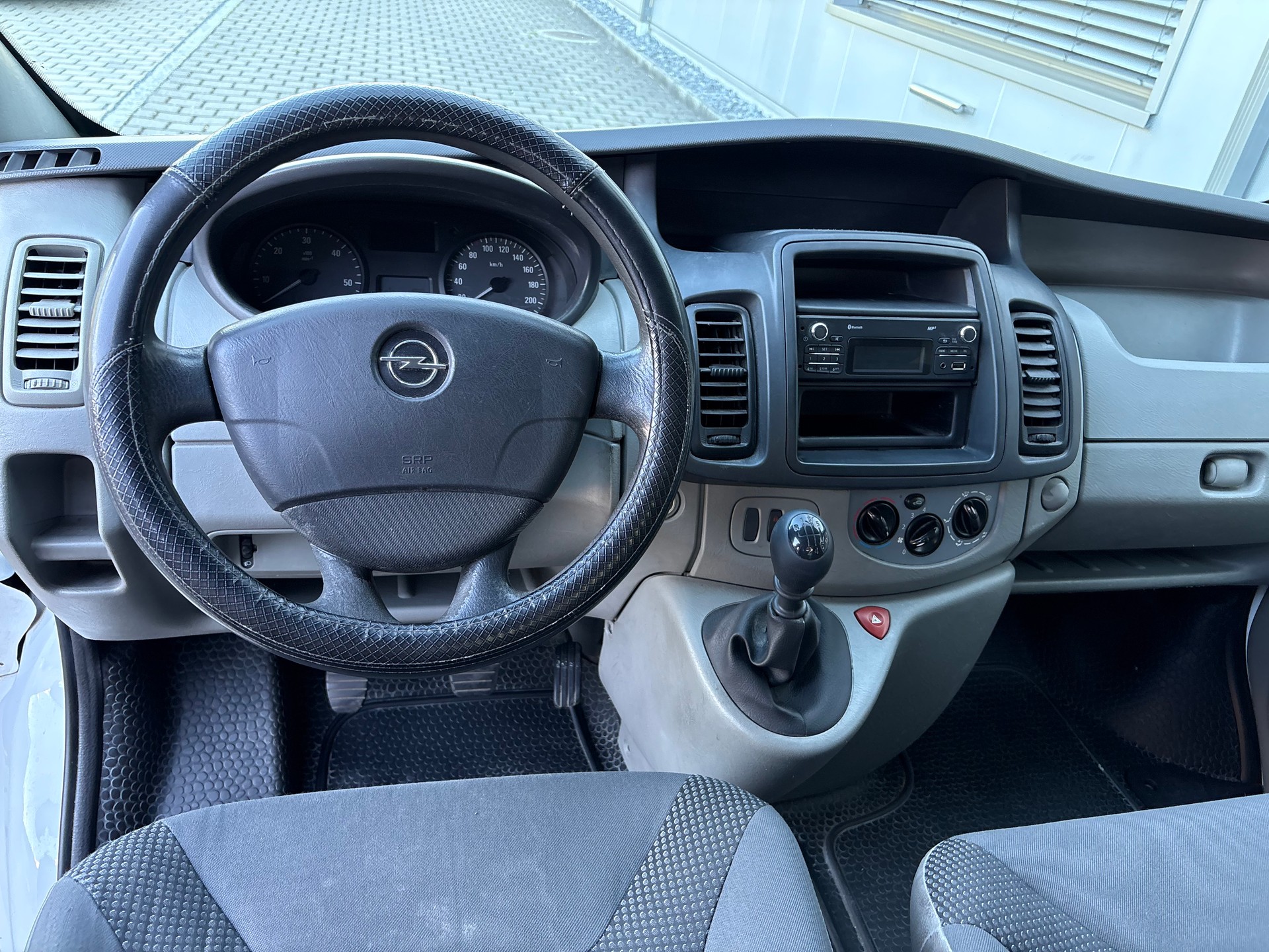 OPEL Vivaro 2.0 CDTI 2.7t L1H1-image-10