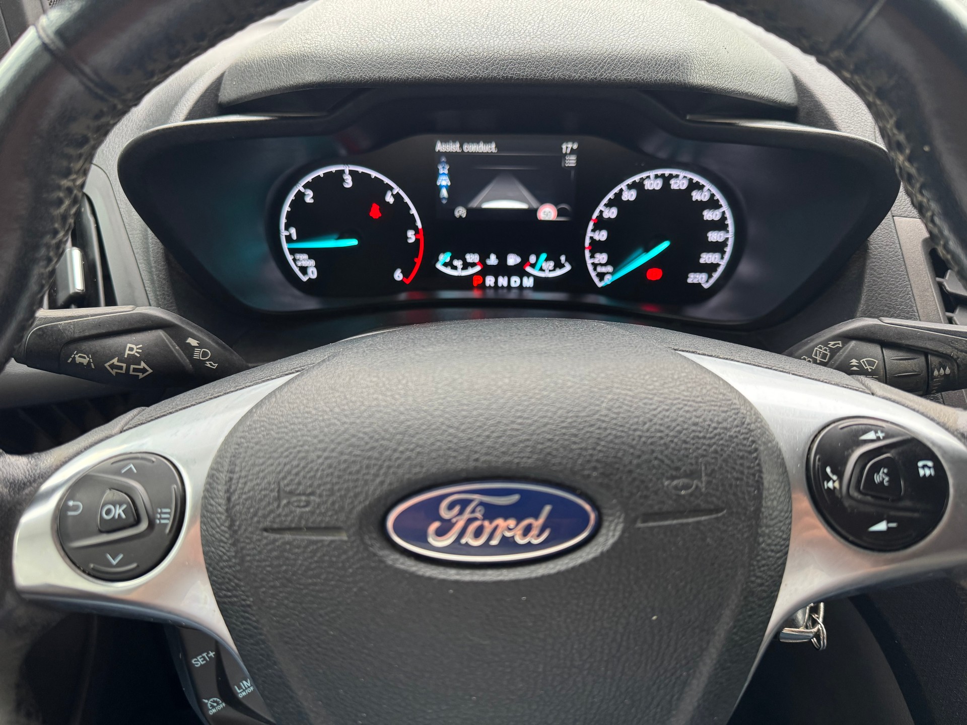 FORD Grand Tourneo Connect 1.5 EcoBlue Trend Automat-image-13
