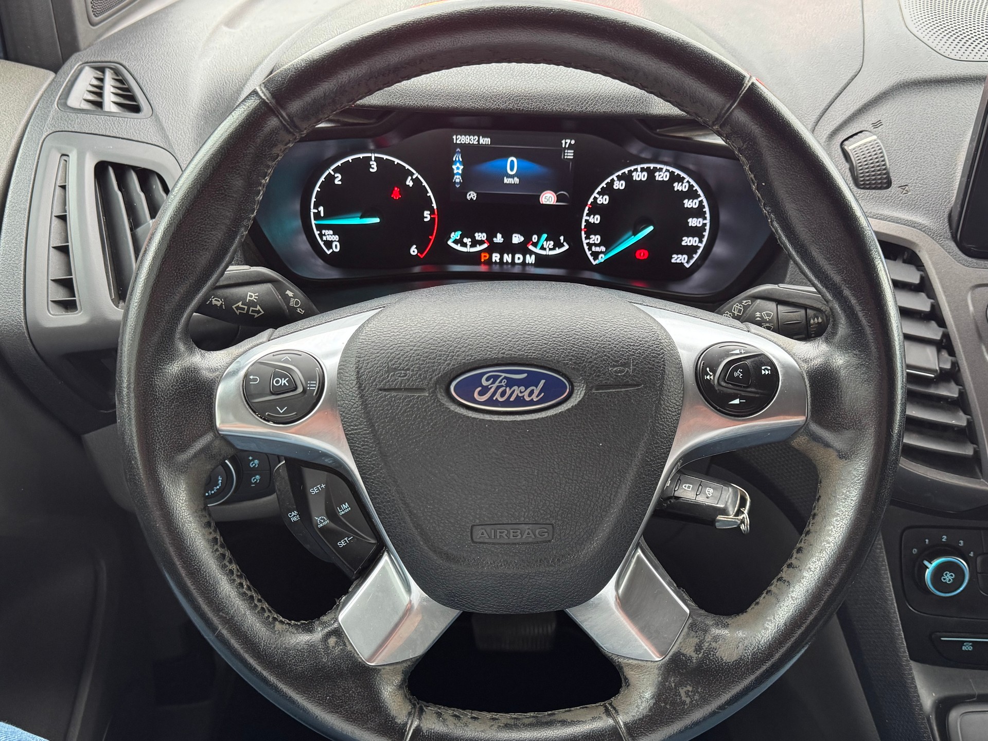FORD Grand Tourneo Connect 1.5 EcoBlue Trend Automat-image-12