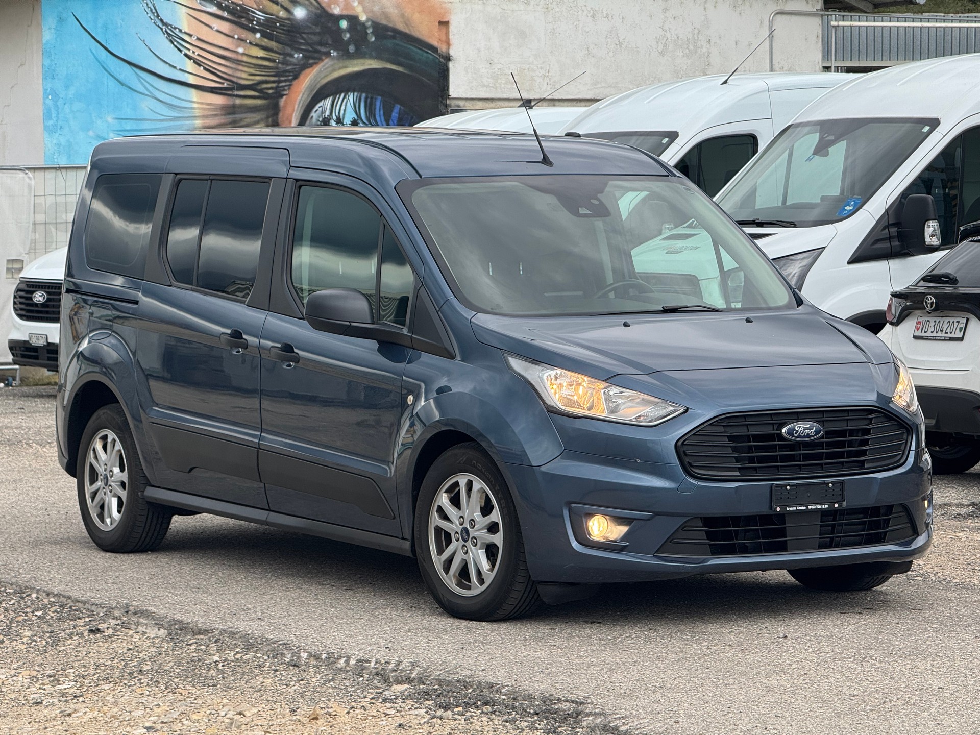 FORD Grand Tourneo Connect 1.5 EcoBlue Trend Automat-image-2