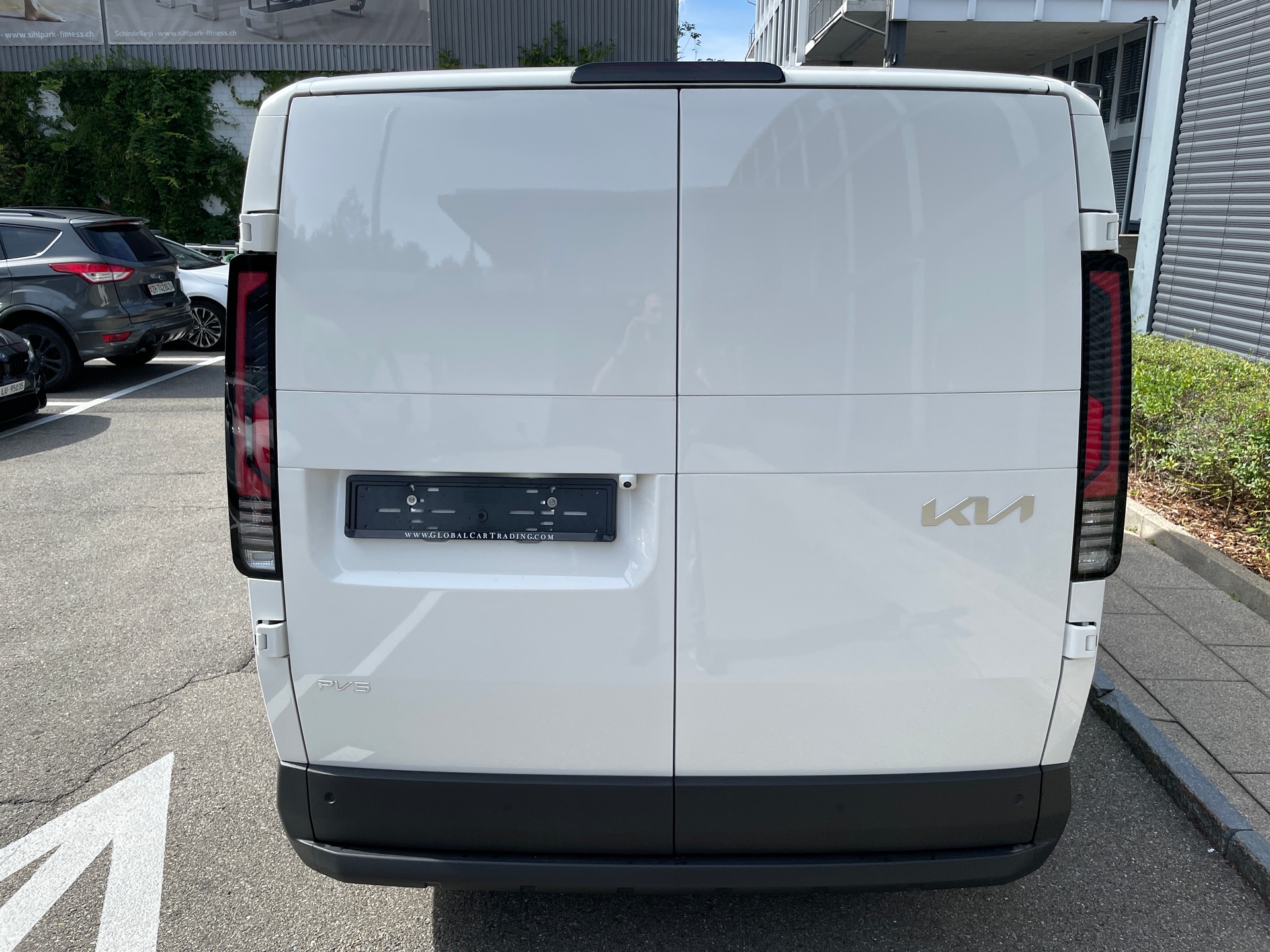 KIA PV5 Cargo 71.2 kWh Plus L2H1 mit 2-Schiebetüren und Wärmepumpe-image-6