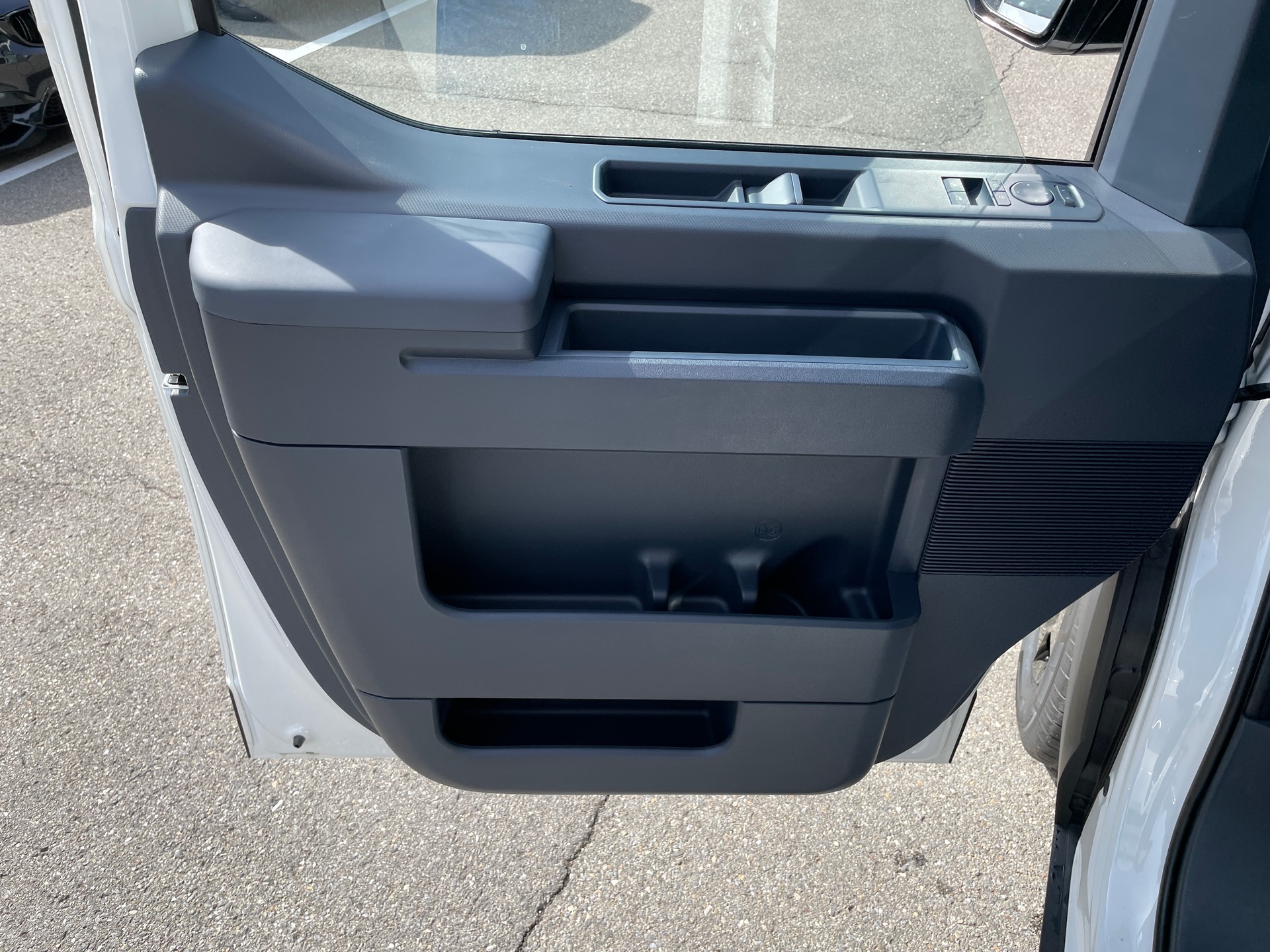 KIA PV5 Cargo 71.2 kWh Plus L2H1 mit 2-Schiebetüren und Wärmepumpe-image-11